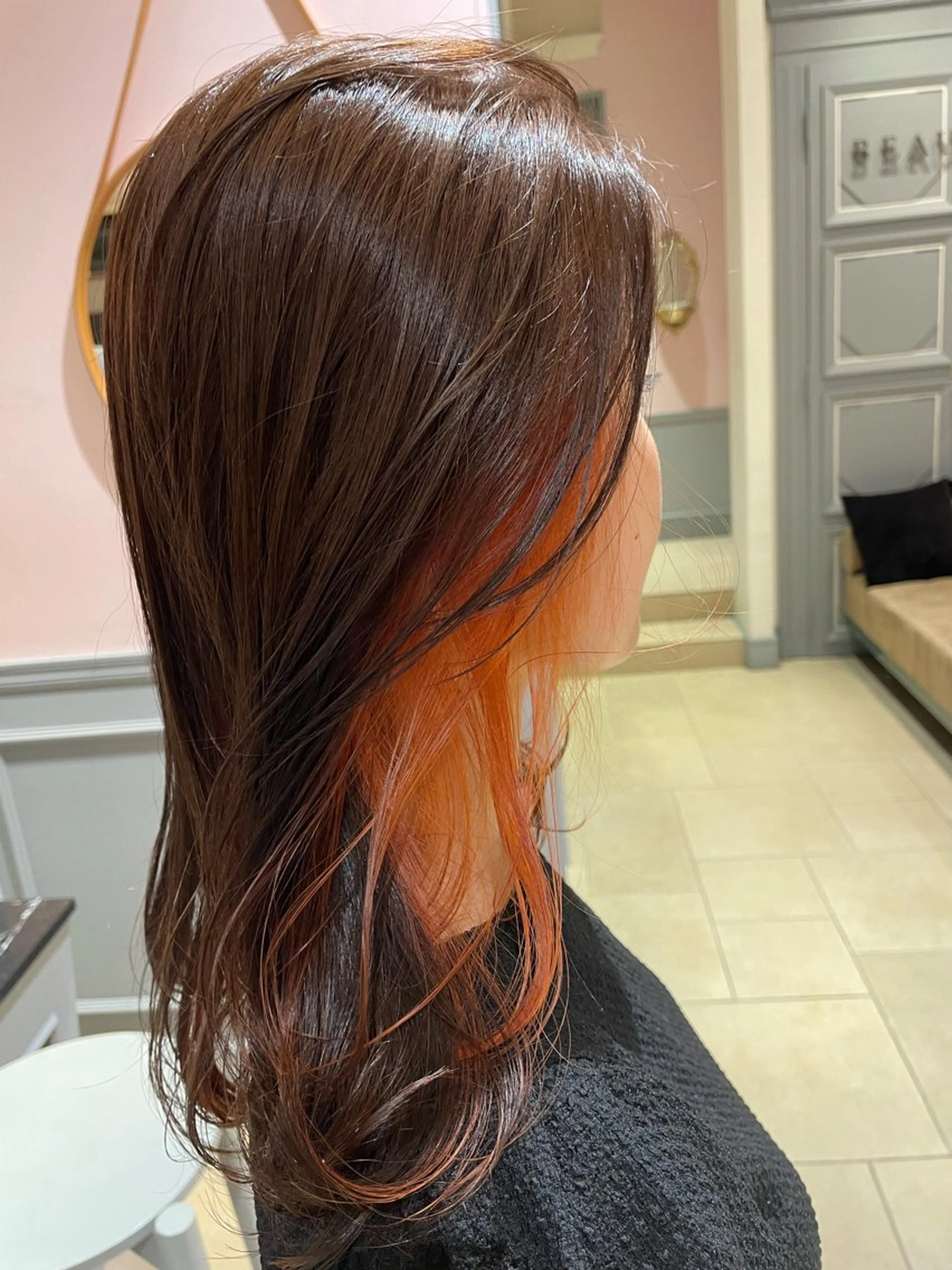 セミロング カットモデル ヨネダのヘアスタイル