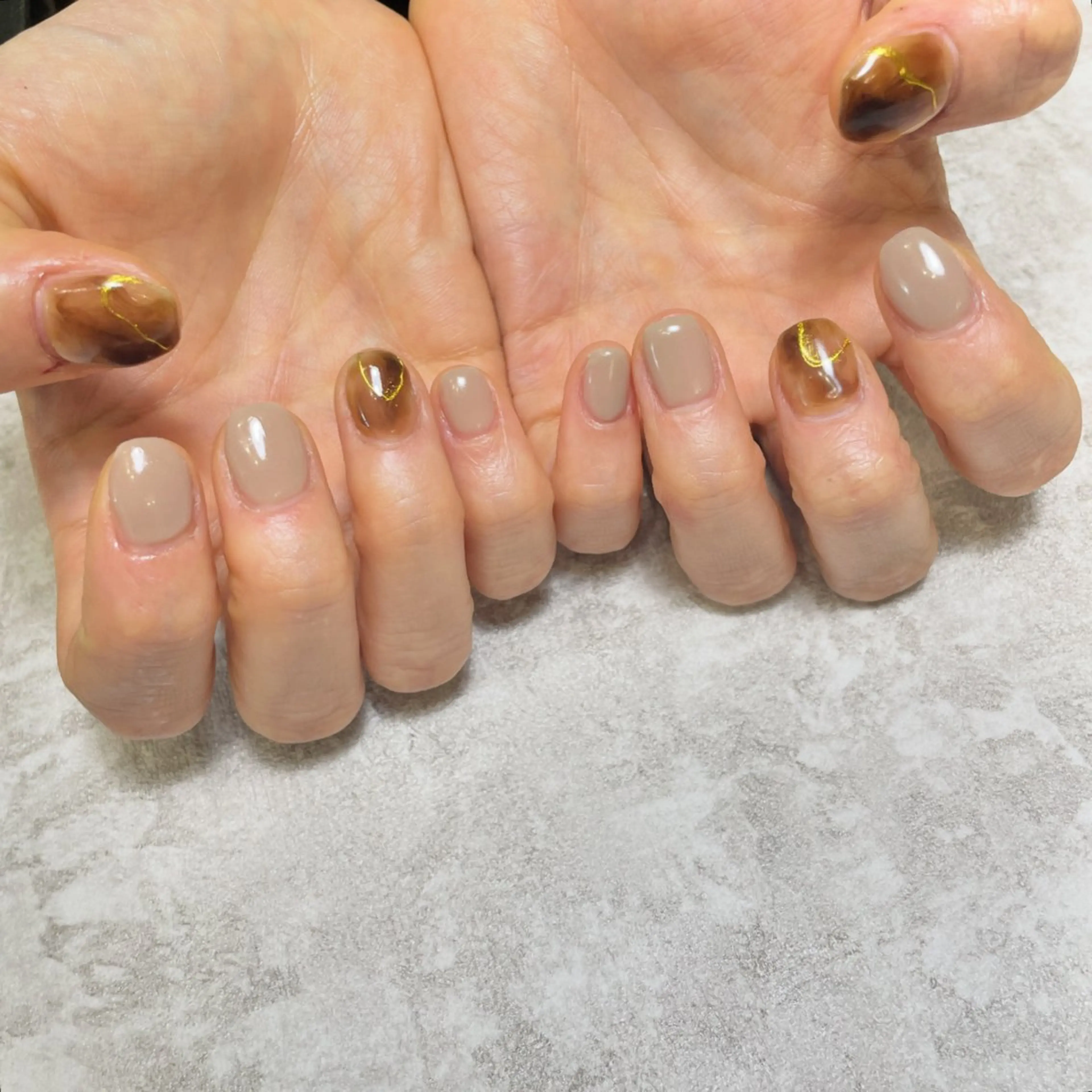 ネイル ブラウン ニュアンスネイル ハンドネイル K Harukaのネイルデザイン