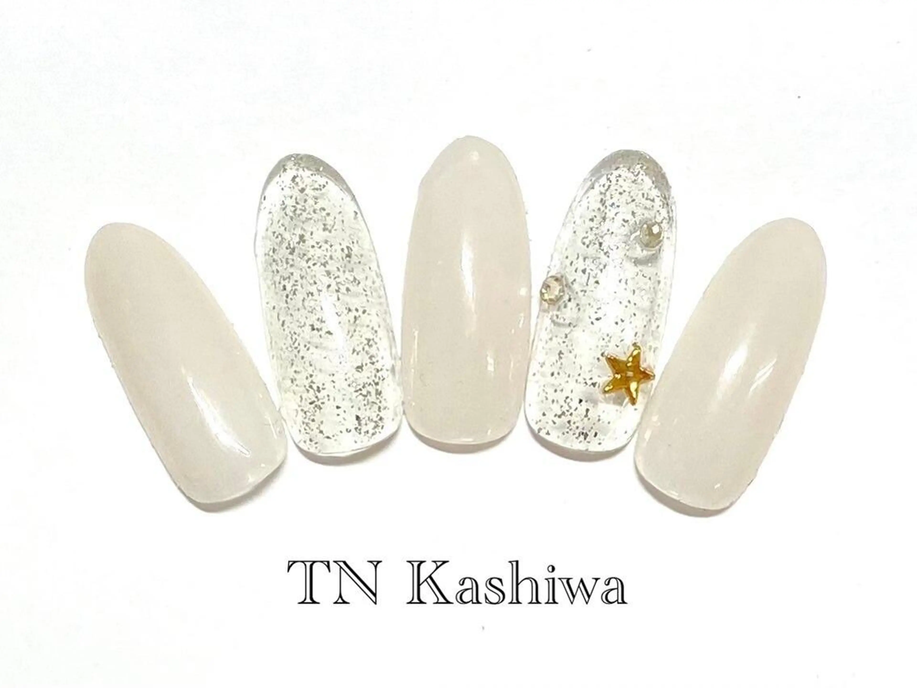 ネイル ハンドネイル 座間 桃香のネイルデザイン