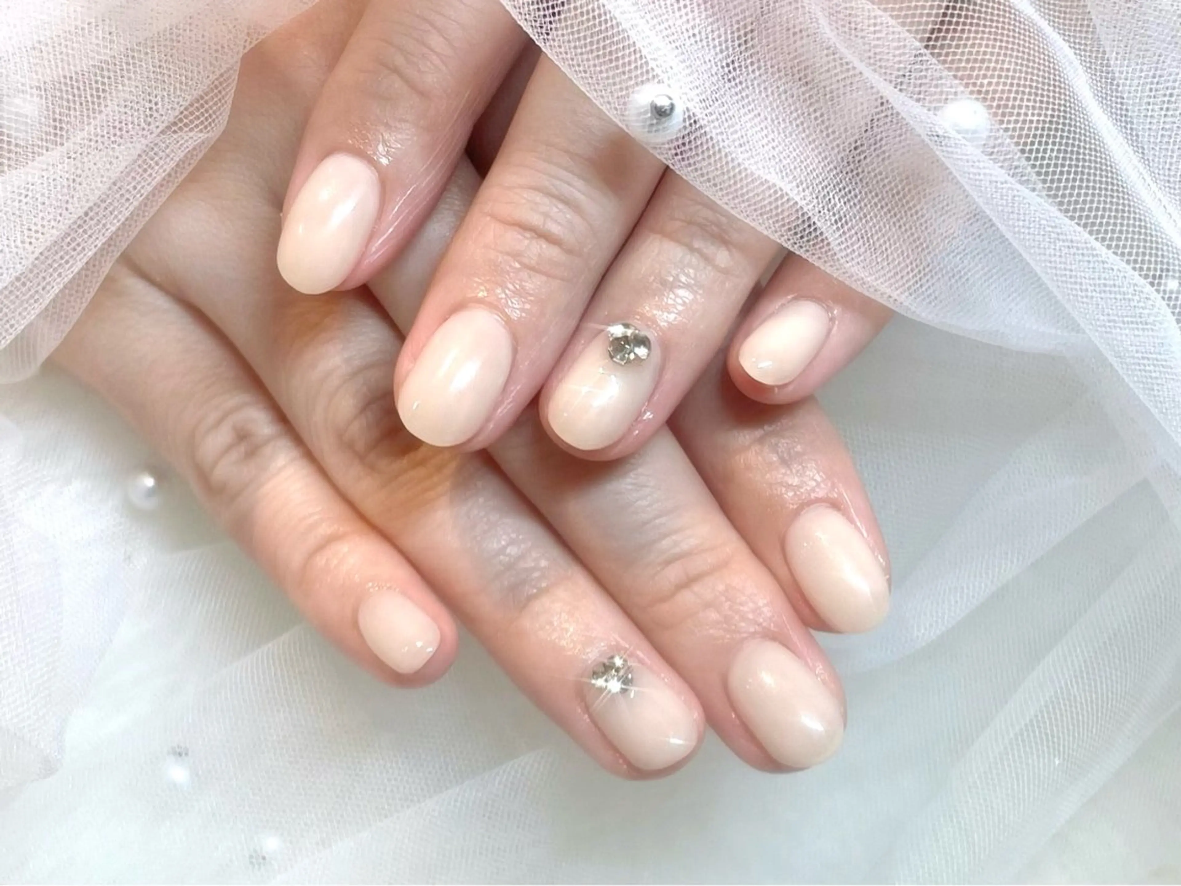 ネイル ジェルネイル キラキラネイル ワンカラーネイル シンプルネイル ハンドネイル ANDY💫 KANONのネイルデザイン