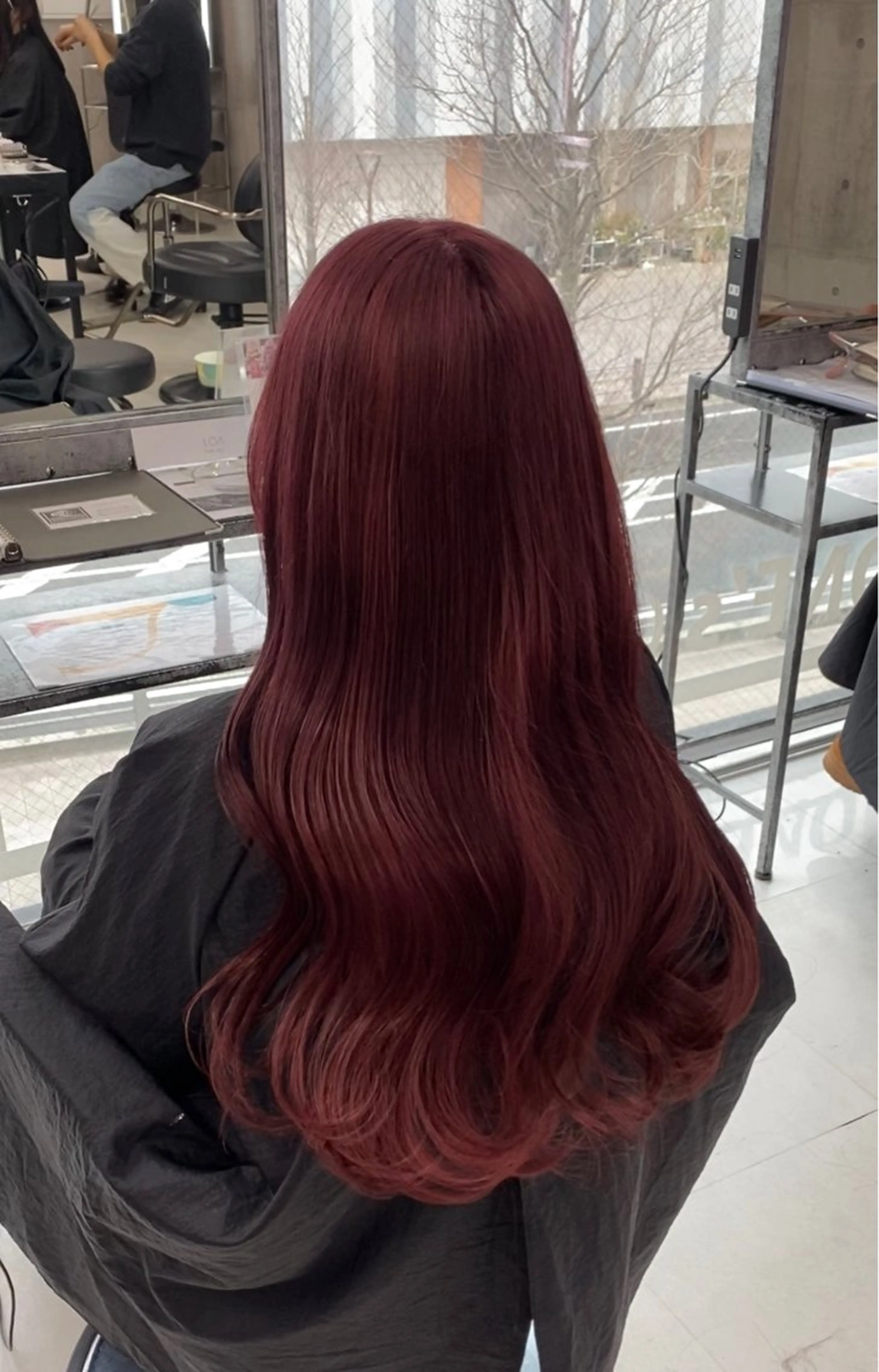 ロング カラー ヘアアレンジ メンズ ヘアカラー のん🎀ハイトーン/ レイヤーカット🐳のヘアスタイル