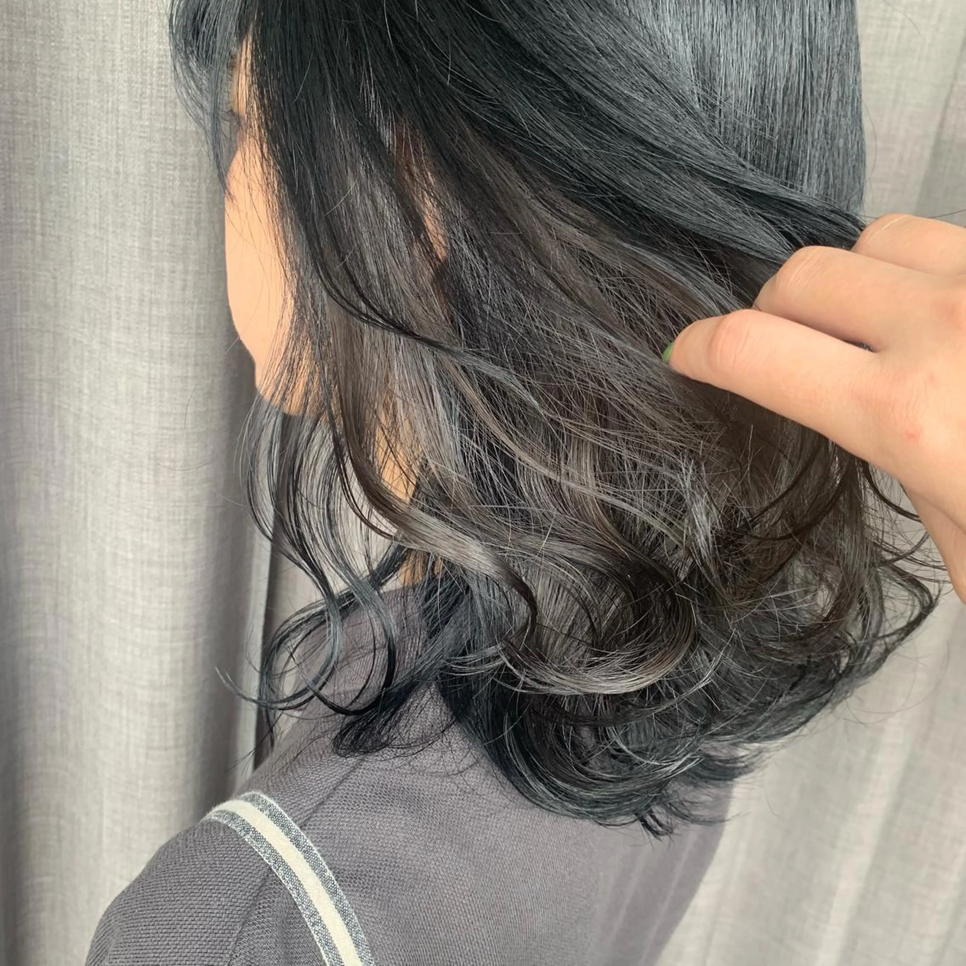 ミディアム etore 矢場町 南沙希のヘアスタイル