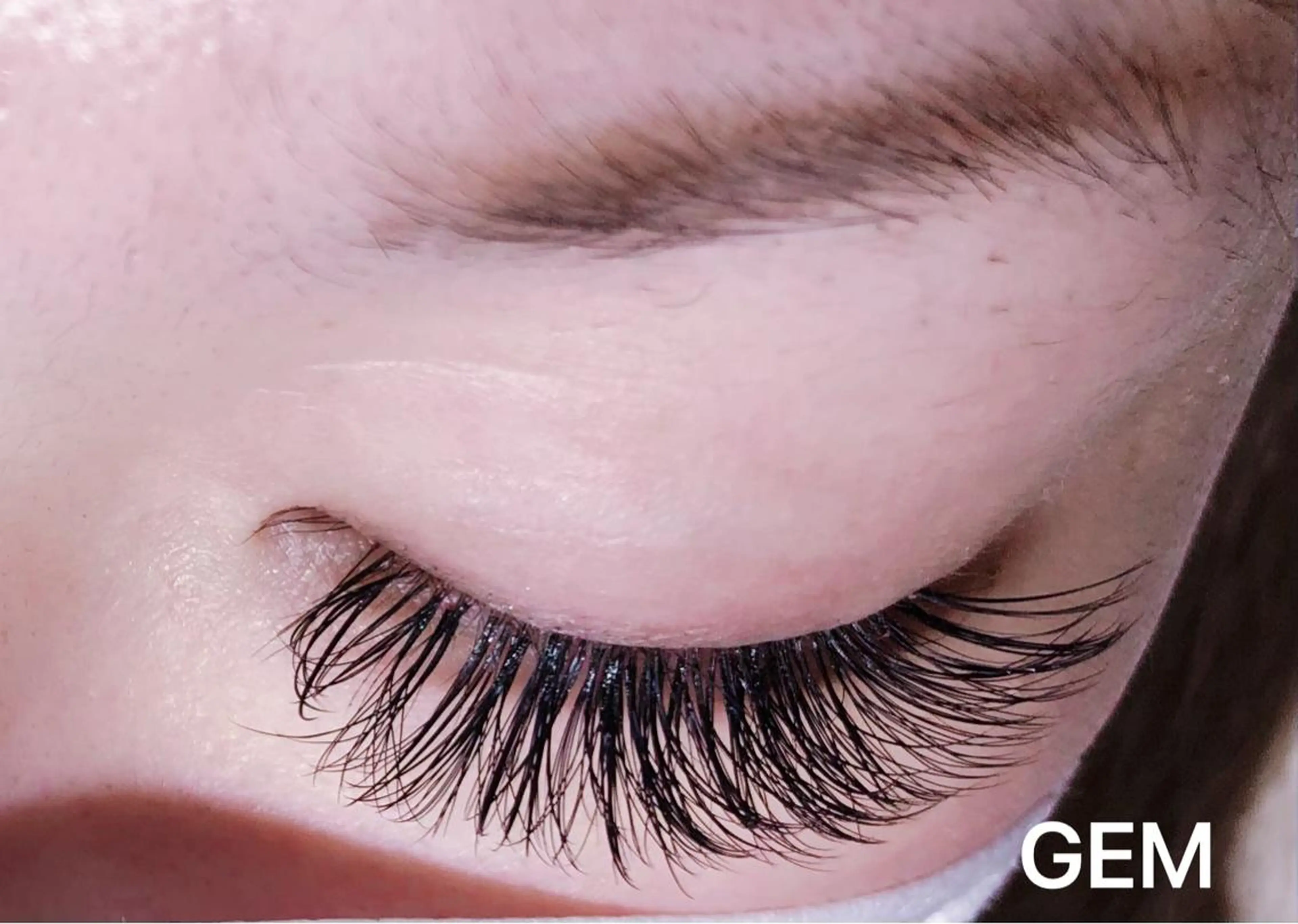 マツエク・マツパ ボリュームラッシュ GEM beautyのマツエク・マツパデザイン