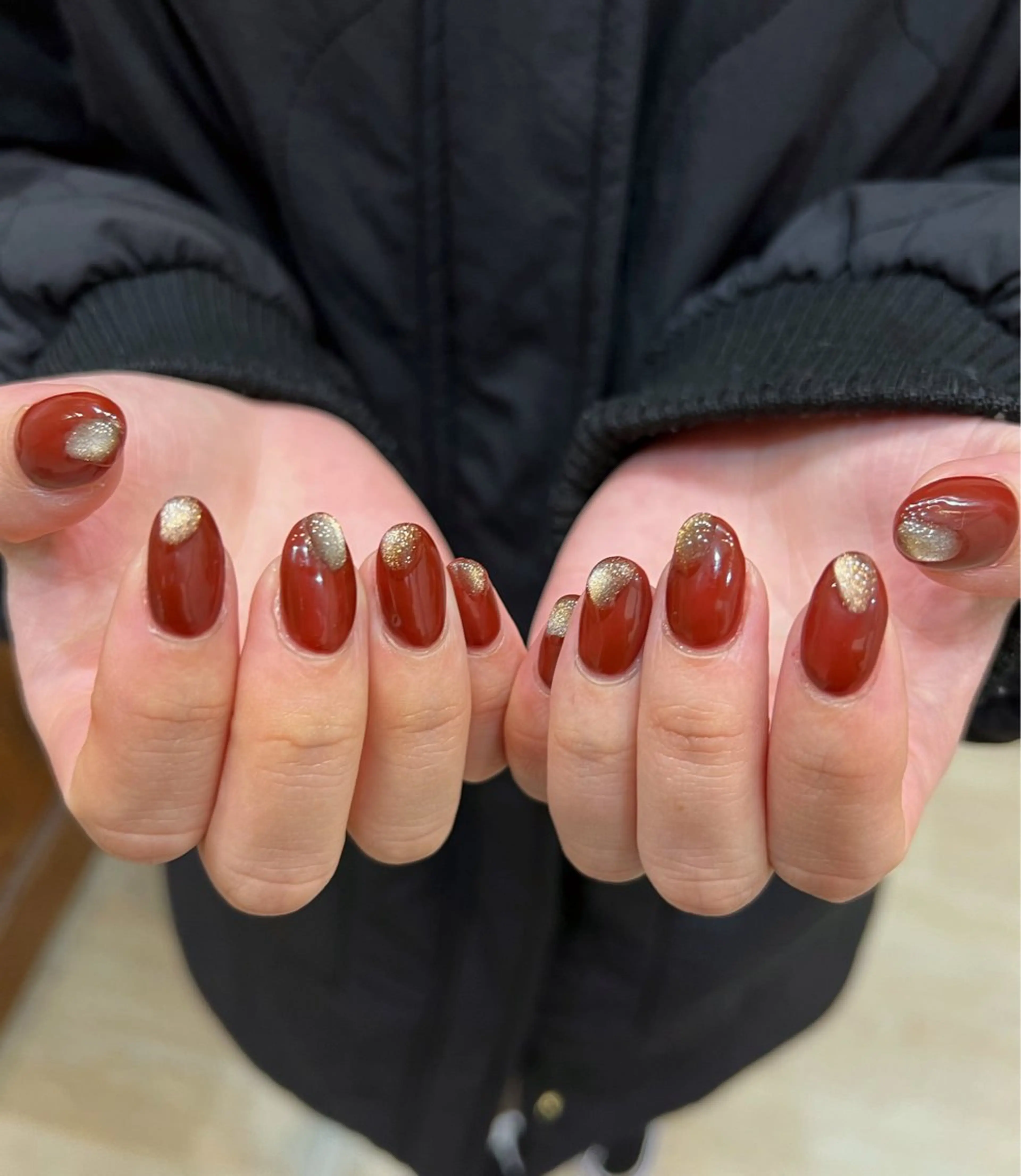 ネイル ボルドー マグネットネイル ハンドネイル ヘアメイクネイリスト 💄💅hidemiのヘアスタイル