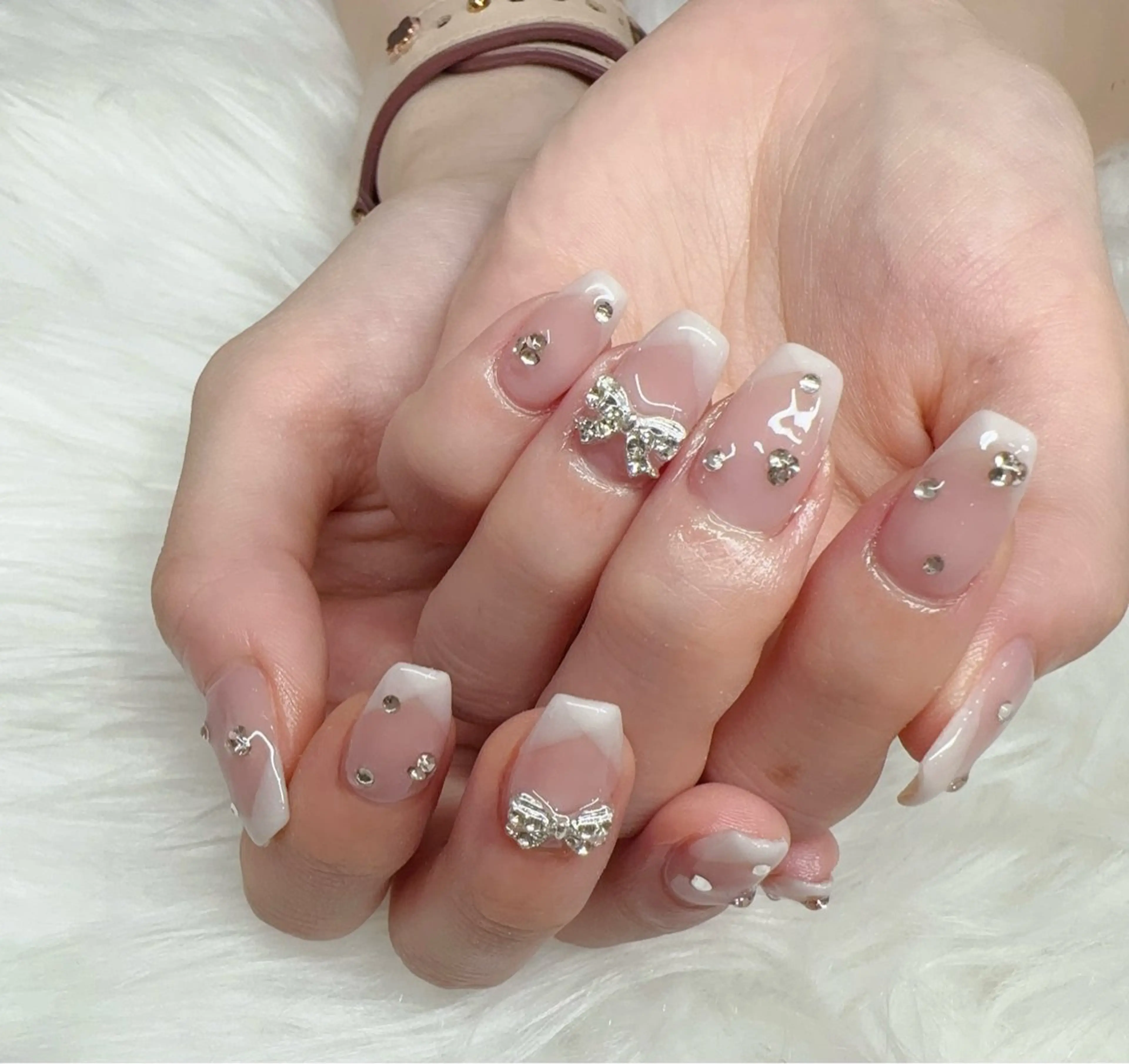 ネイル ハンドネイル ＆ME アンドミーのネイルデザイン