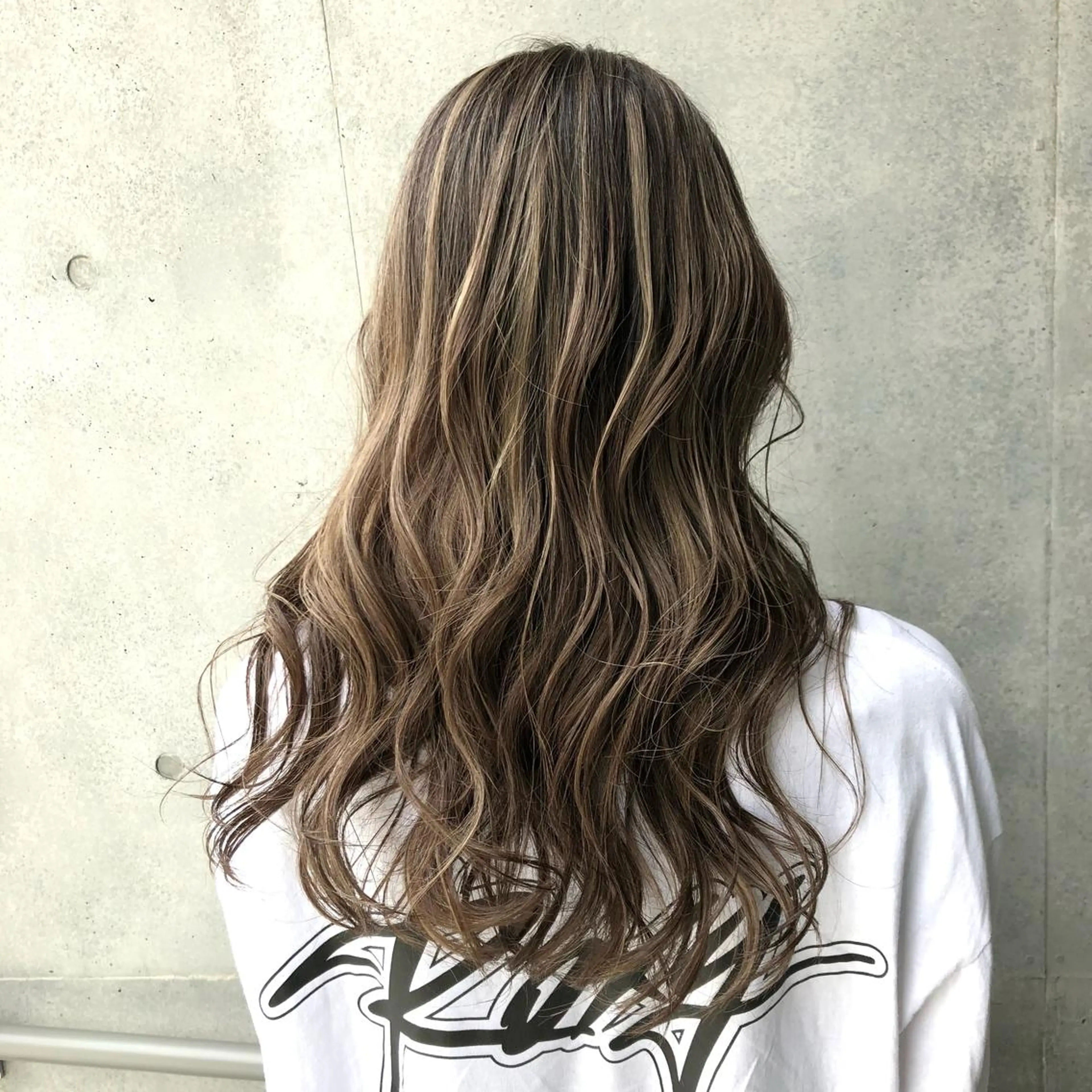 ロング ハイライト カット ヘアカラー 海外風レイヤーカット 👑店長　平松　由のヘアスタイル