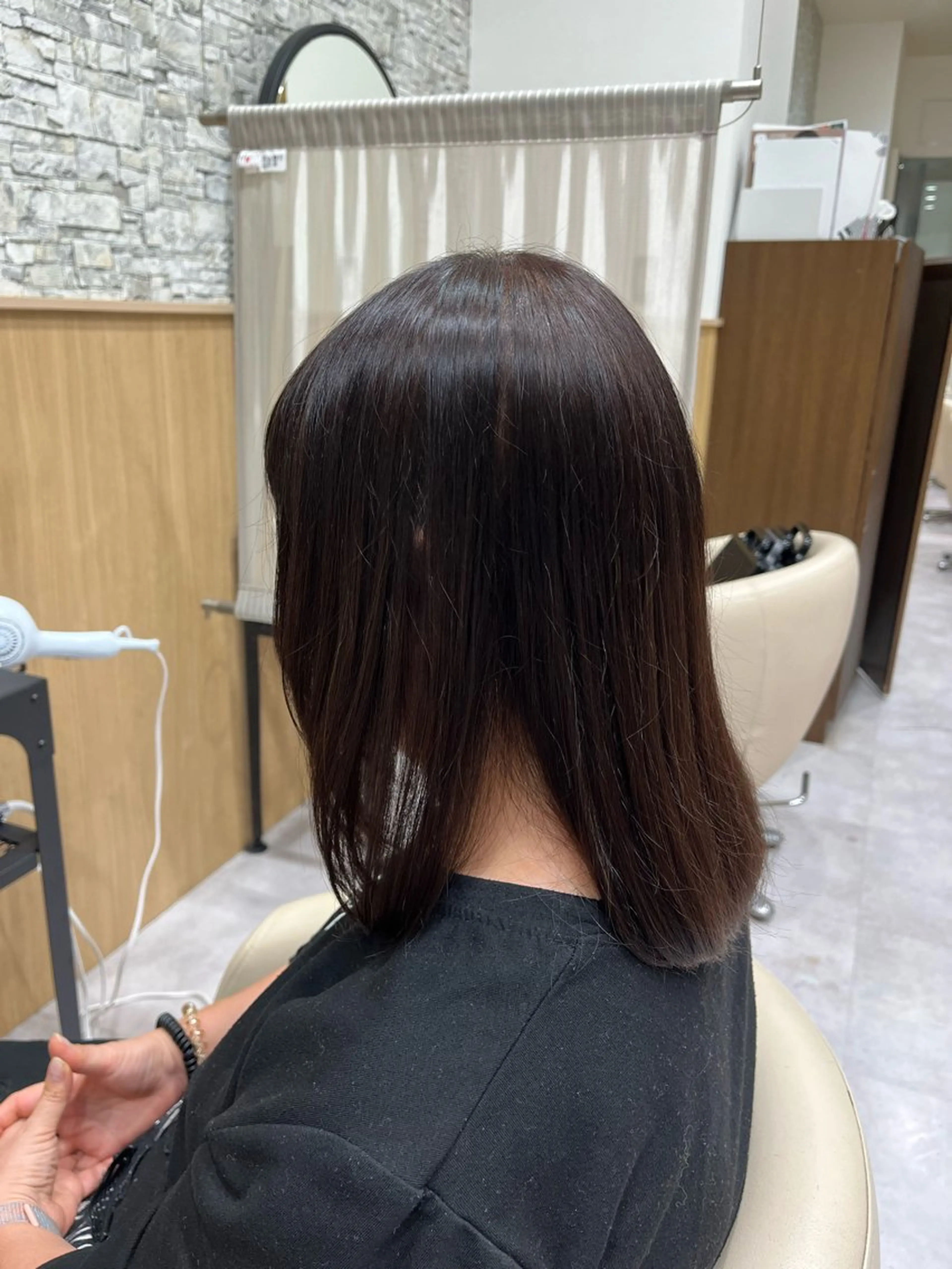 カラー 東條 早希のヘアスタイル