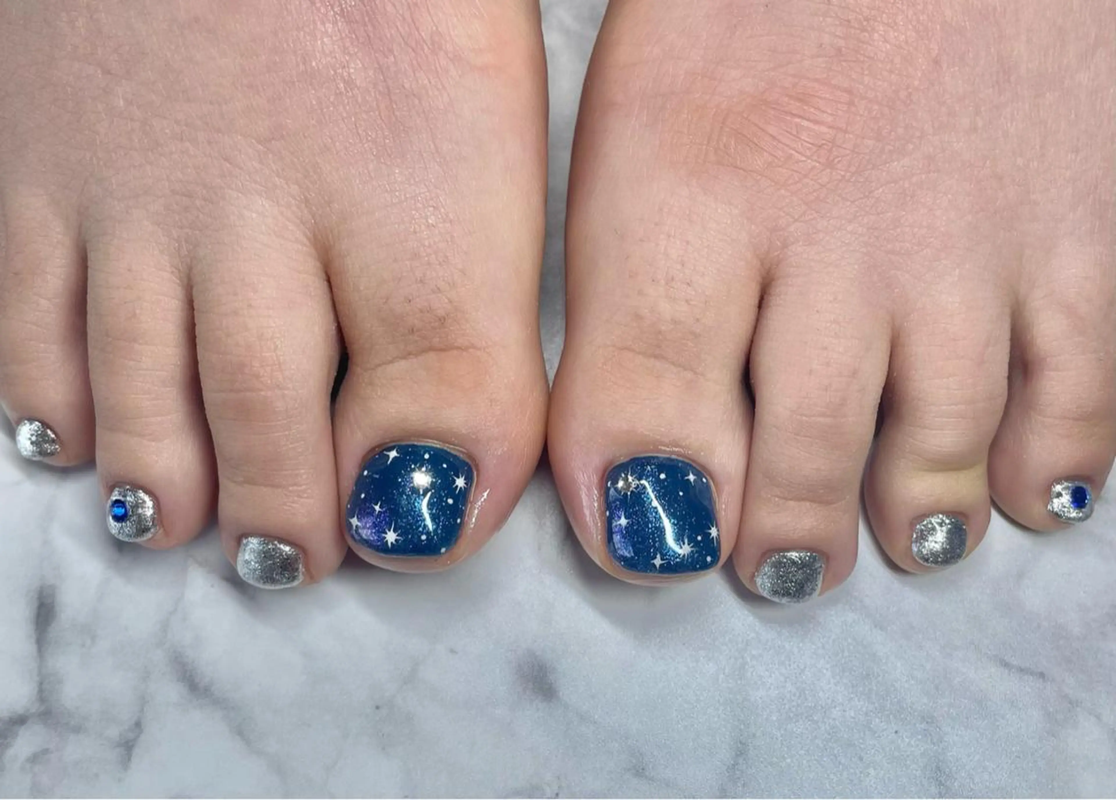 ネイル アートネイル フットネイル 遠藤 唯菜のネイルデザイン