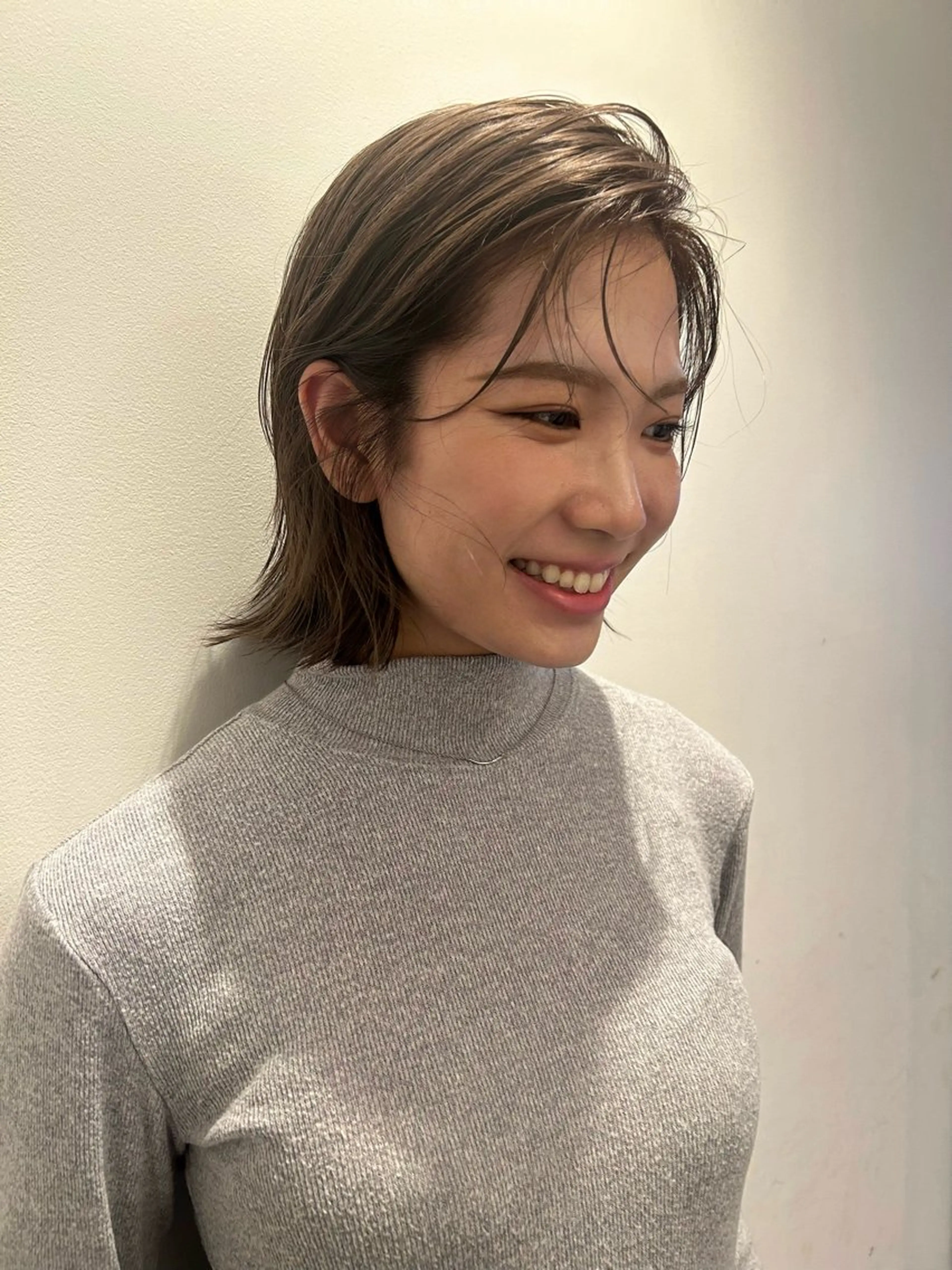 セミロング カラー ヘアアレンジ 🎀suzuna 透明感colorのヘアスタイル