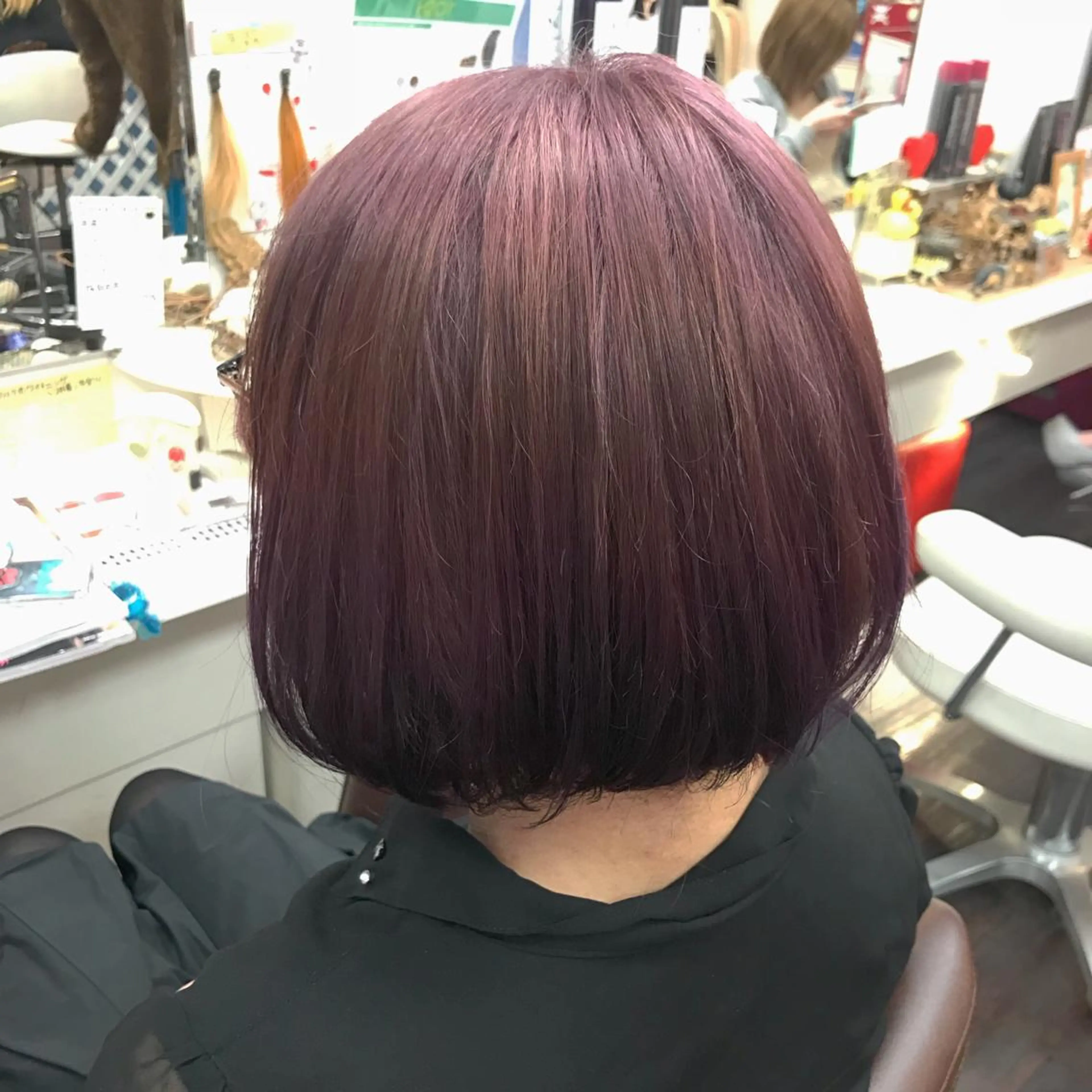 ショート カラー オーストヘアー ミコ所属・岩谷/ブリーチ 🫧透明感カラーのヘアスタイル