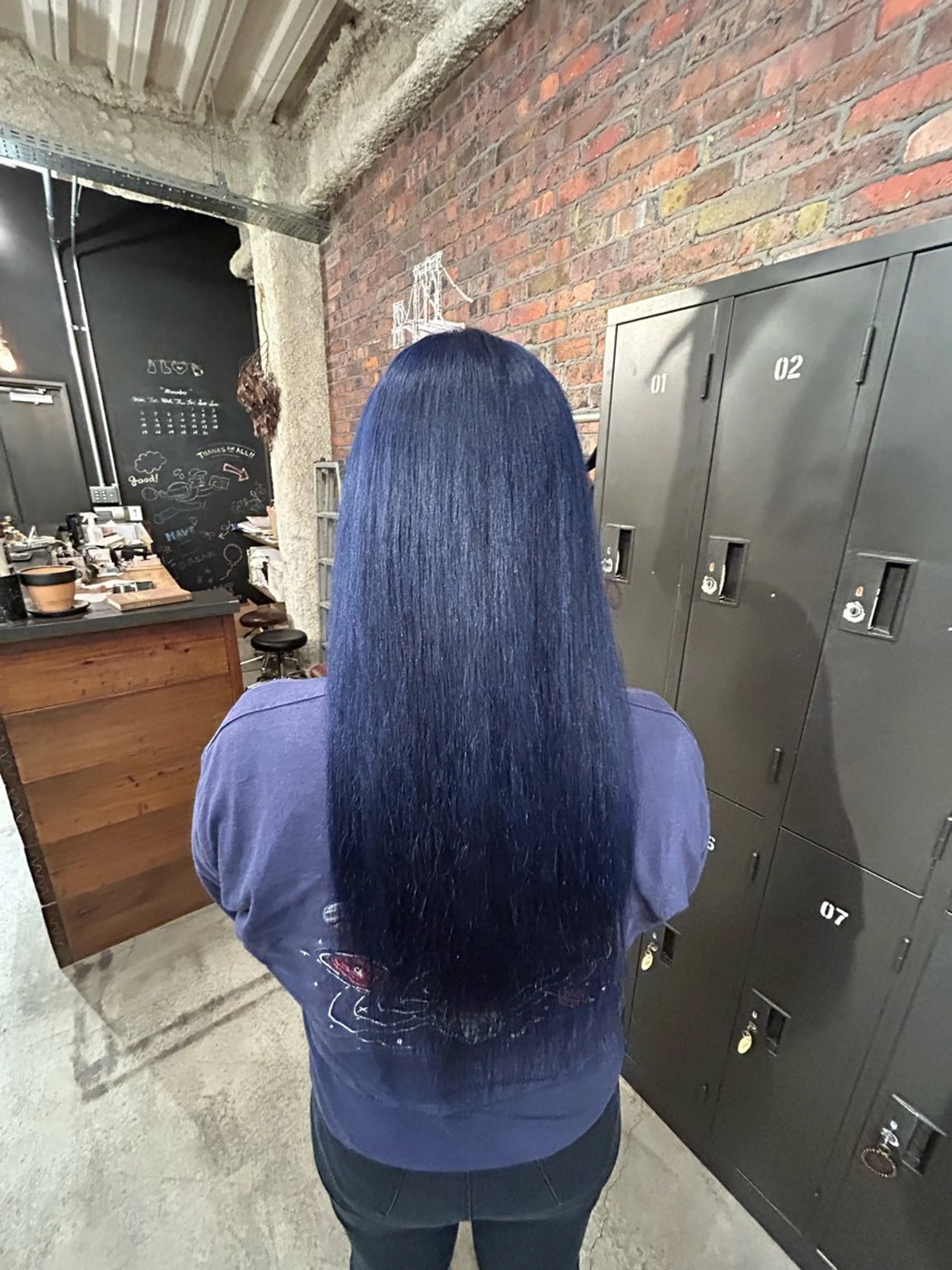 セミロング カラー ブルーカラー ブルーラベンダー ラベンダーカラー ヘアカラー the BRIDGE 加藤みのりのヘアスタイル