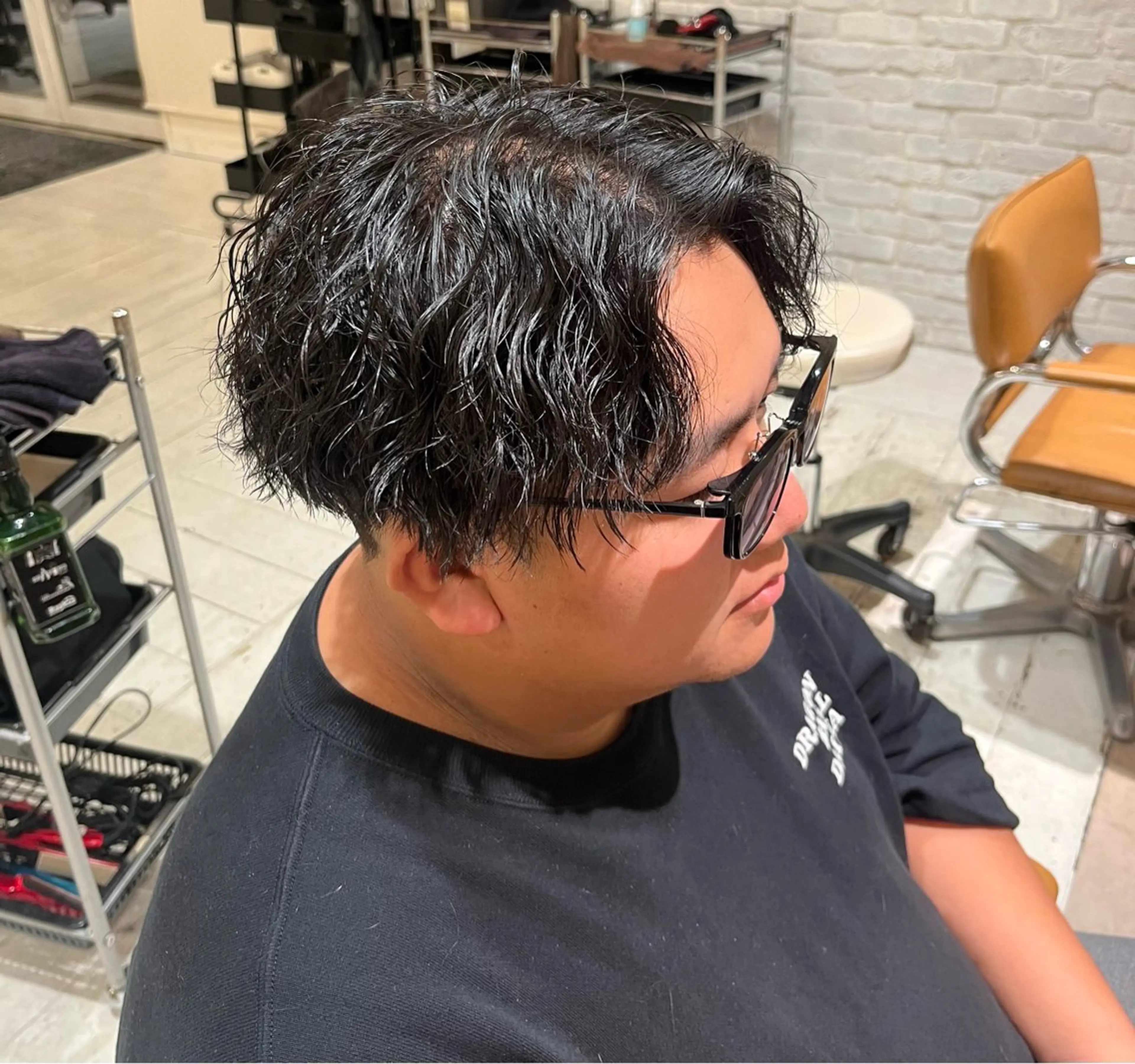 パーマ メンズ センターパート BLUE       hair＆Life所属・メンズ特化 山崎  蓮のヘアスタイル