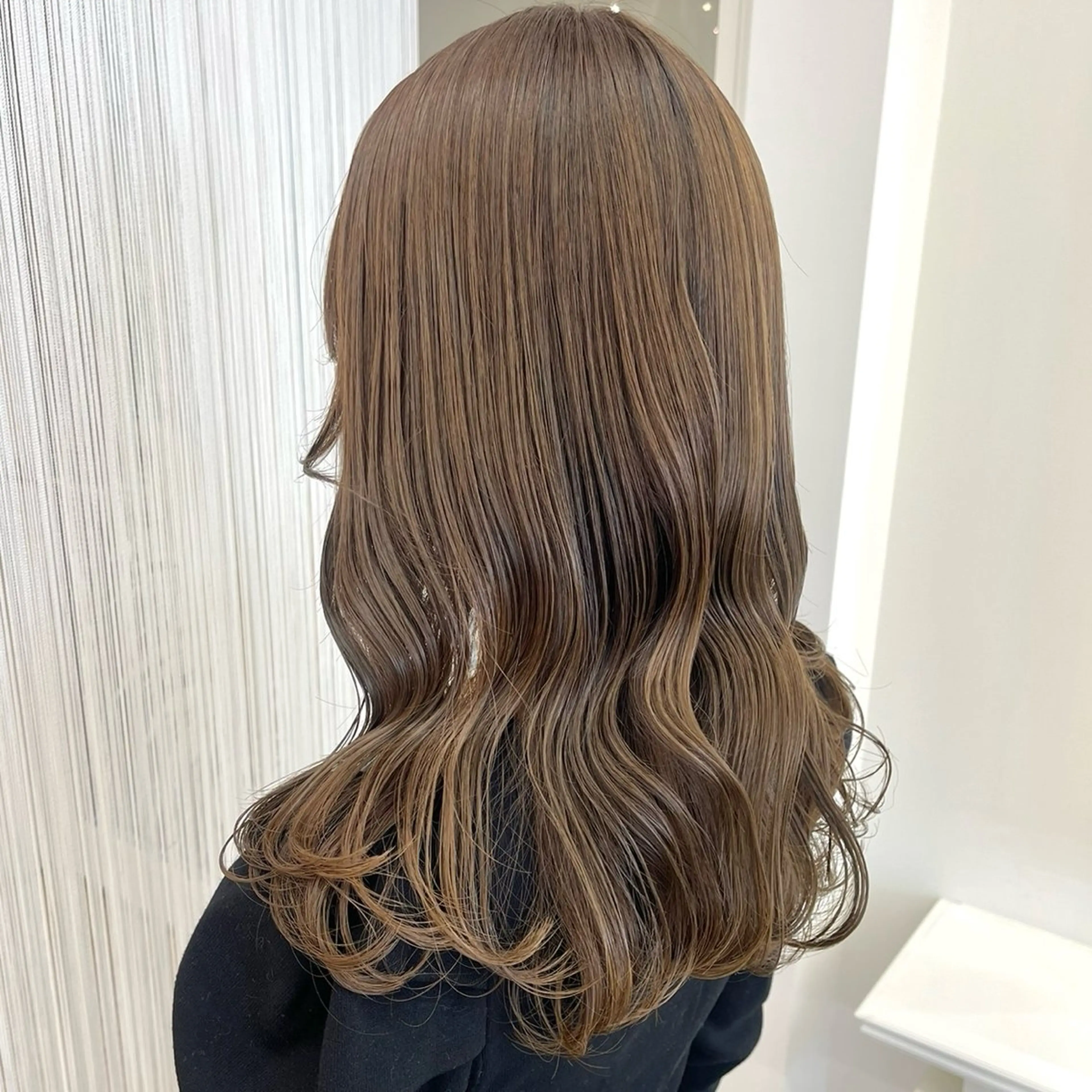 セミロング カラー ヘアカラー ParveMix￤ 大賀さつき🍨🤍のヘアスタイル