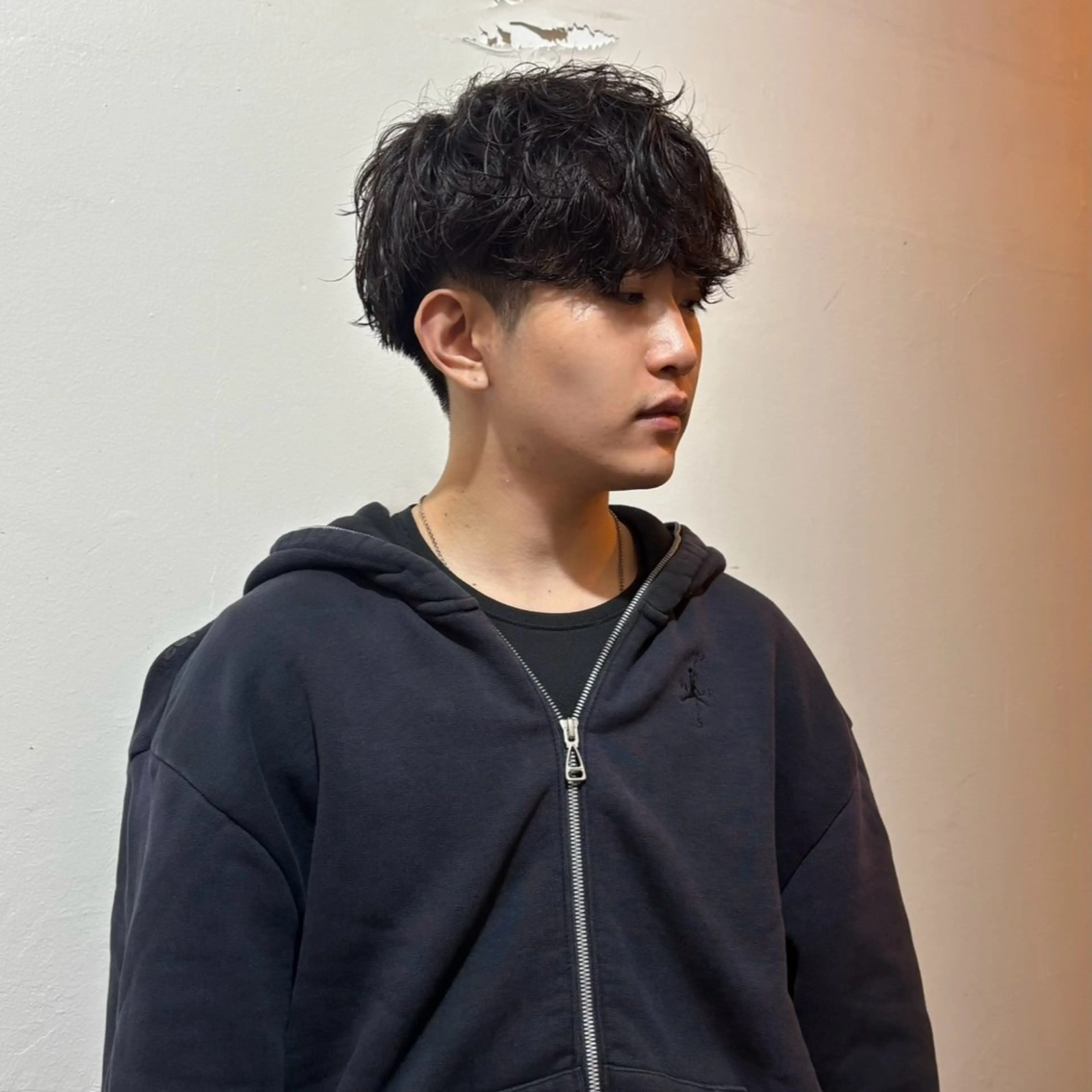 ショート パーマ メンズ 服に合うお洒落ヘア /GLOP リュートのヘアスタイル