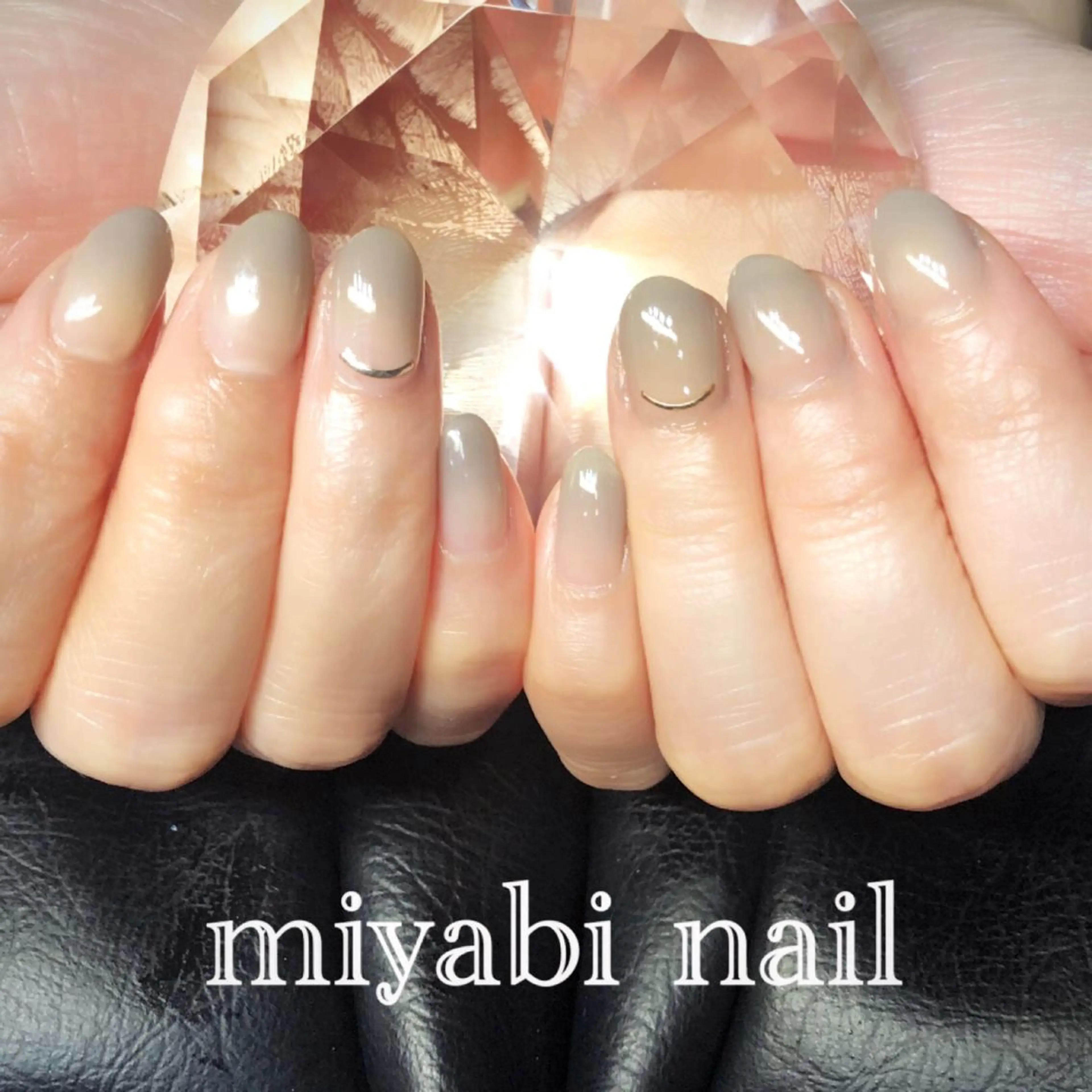 ネイル ジェルネイル グラデーション シルバー 冬ネイル ハンドネイル miyabi nail 桂川駅近くのネイルデザイン
