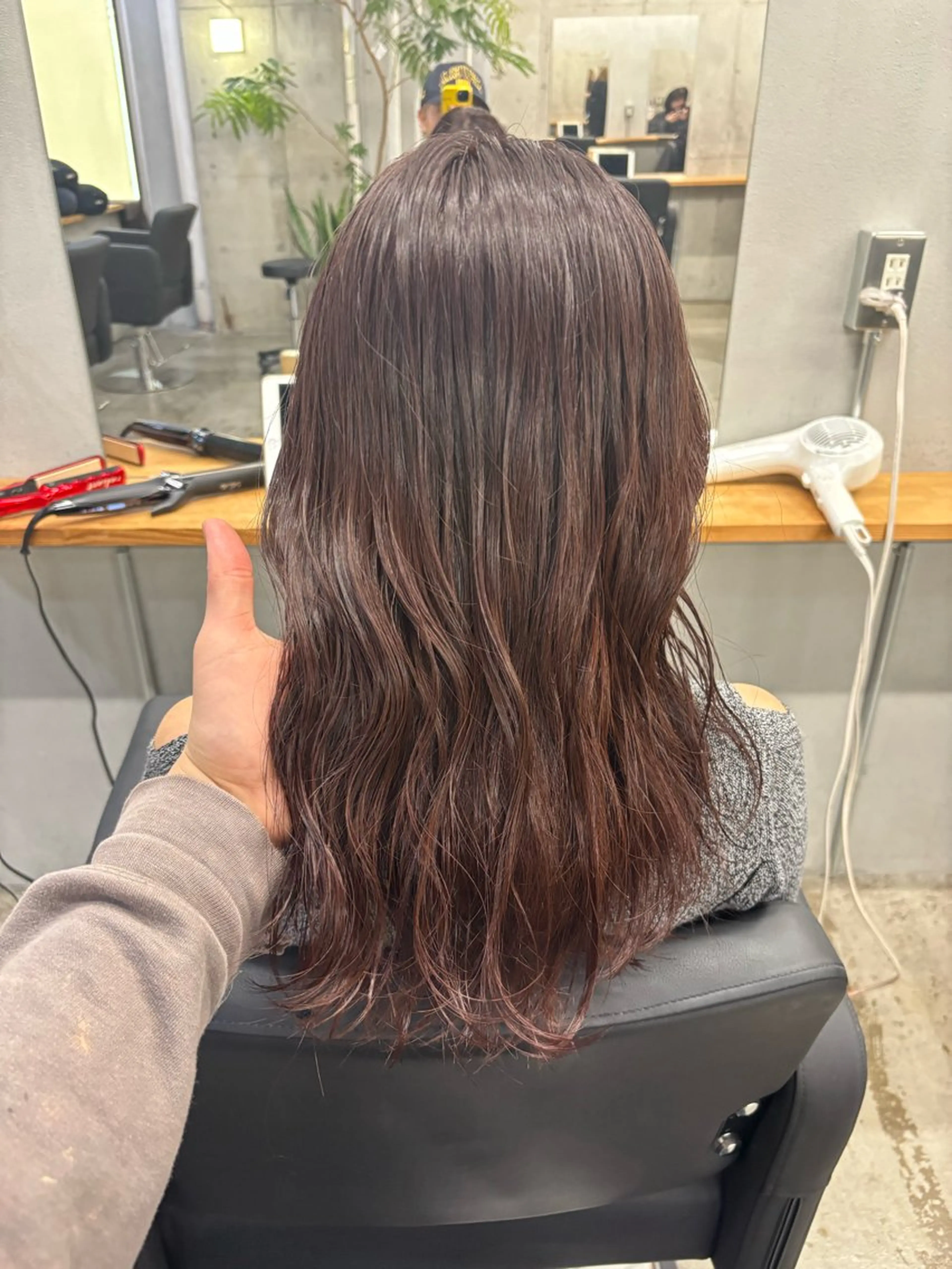 セミロング カット ヘアカラー mono / Manatoのヘアスタイル