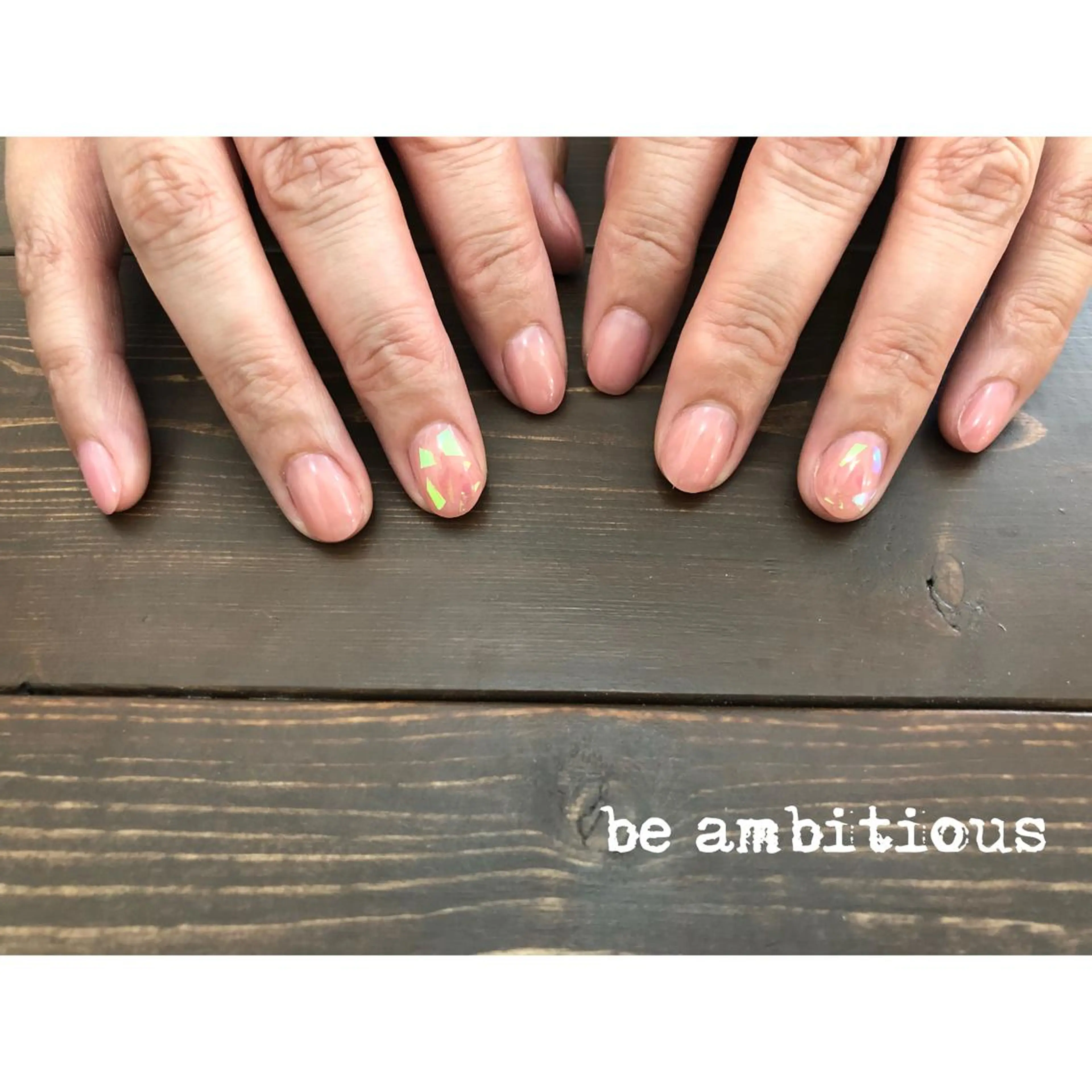 ネイル シンプルネイル EMIKOのネイルデザイン