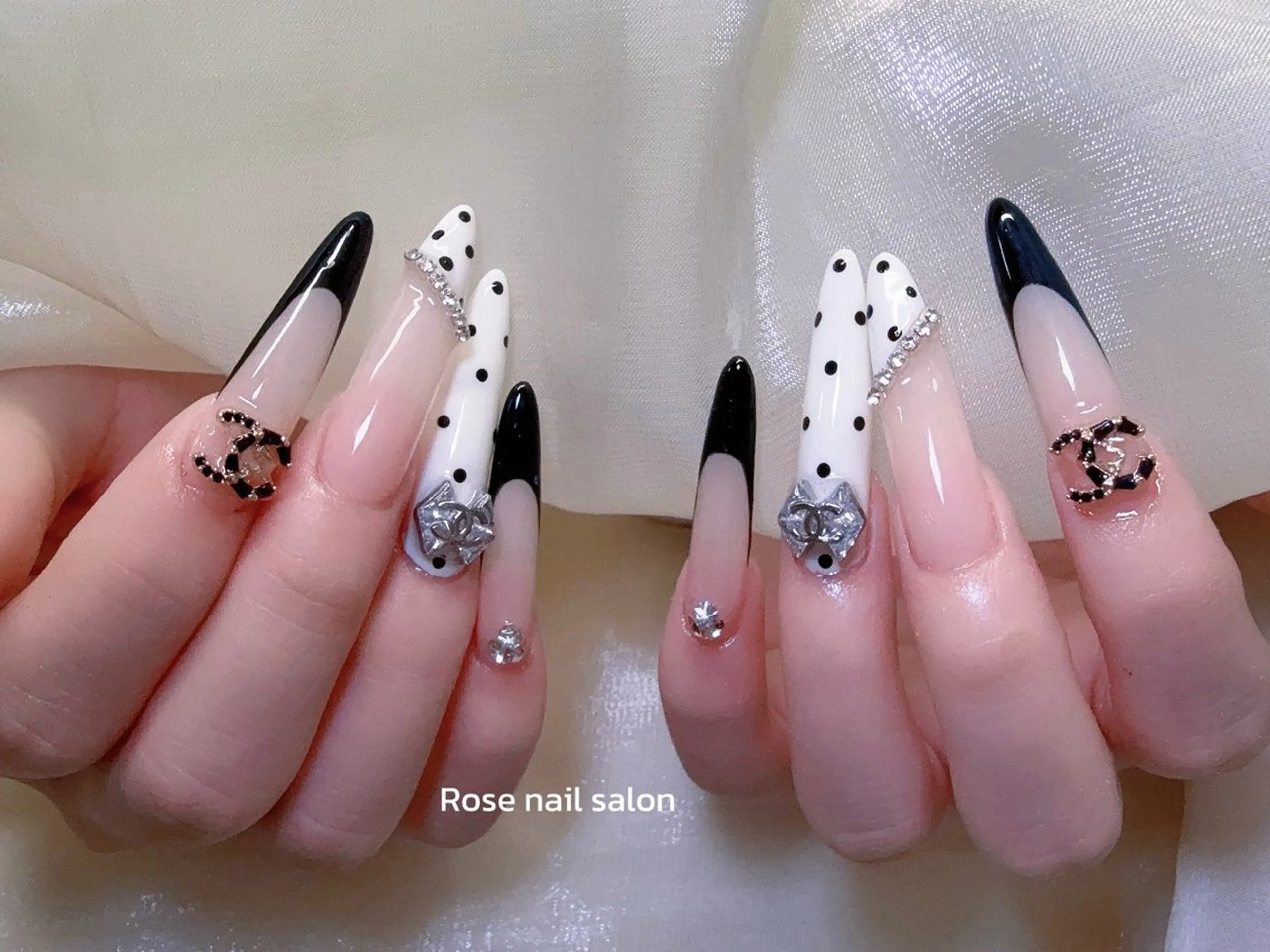 ネイル ハンドネイル Rose nail💅のネイルデザイン