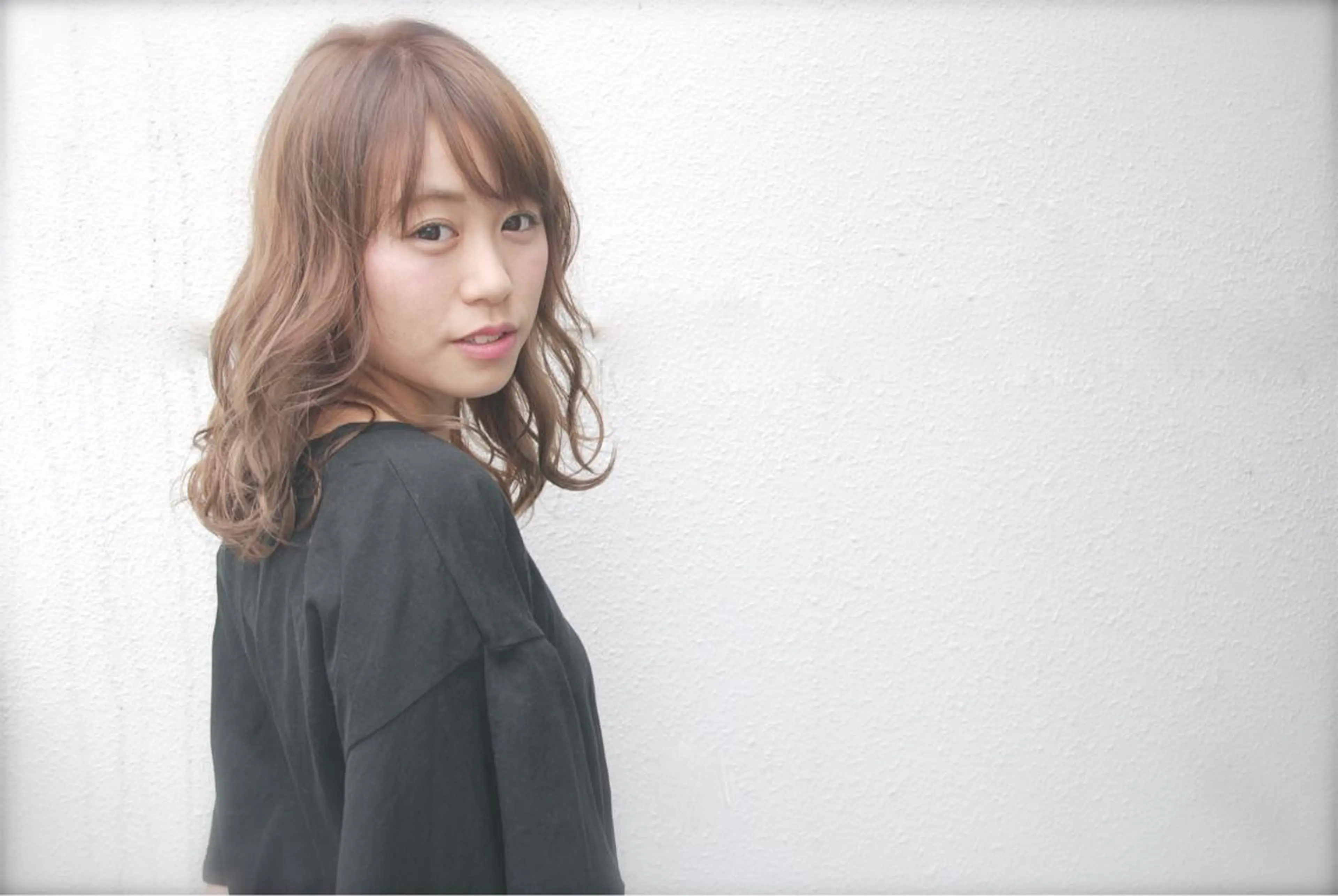 セミロング カラー インナーカラー/天神 ブリーチ/吉田のヘアスタイル