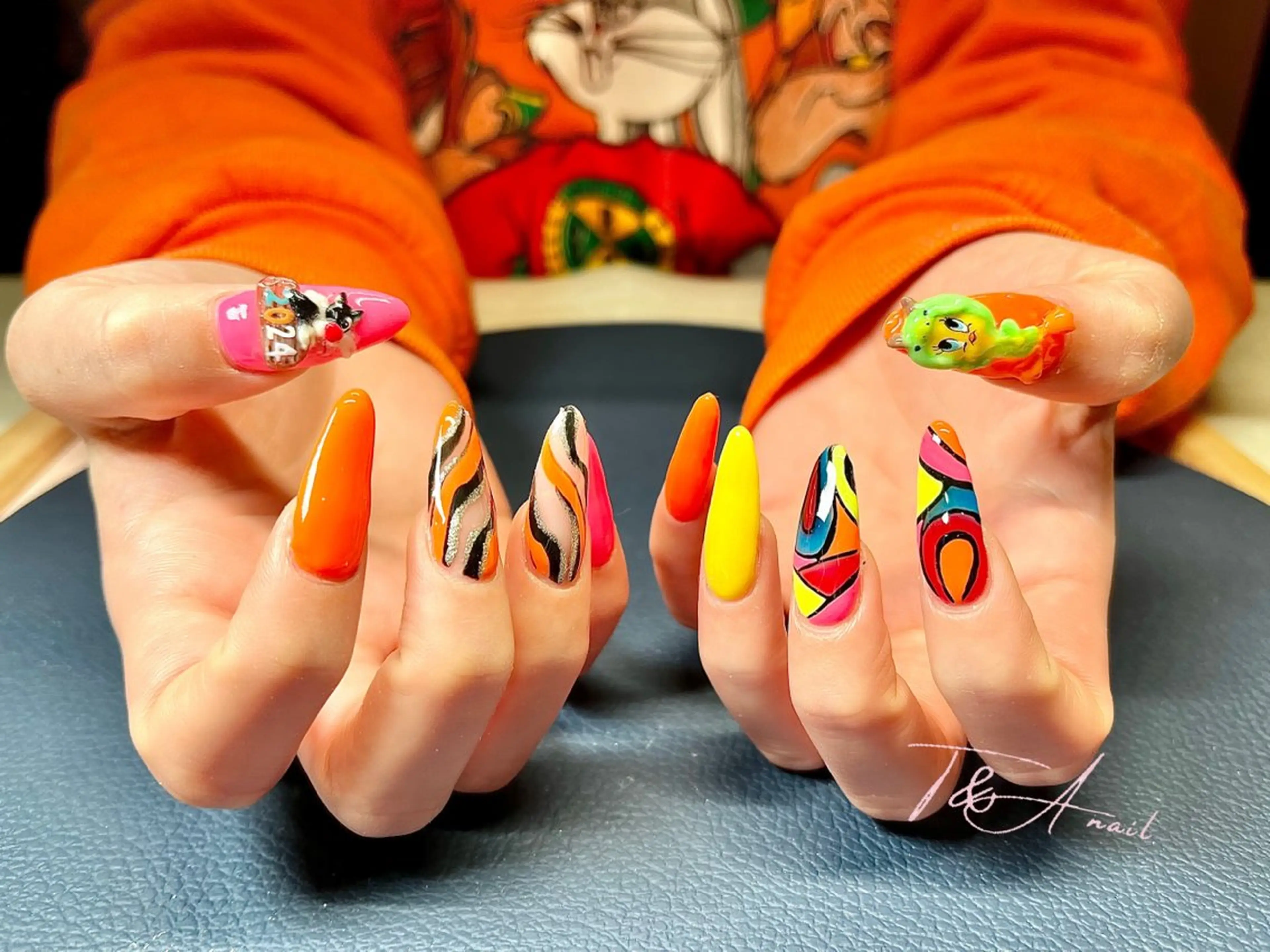 ネイル 長さ出し ジェルネイル ロングネイル オレンジ スカルプネイル ハンドネイル T&A nailのネイルデザイン