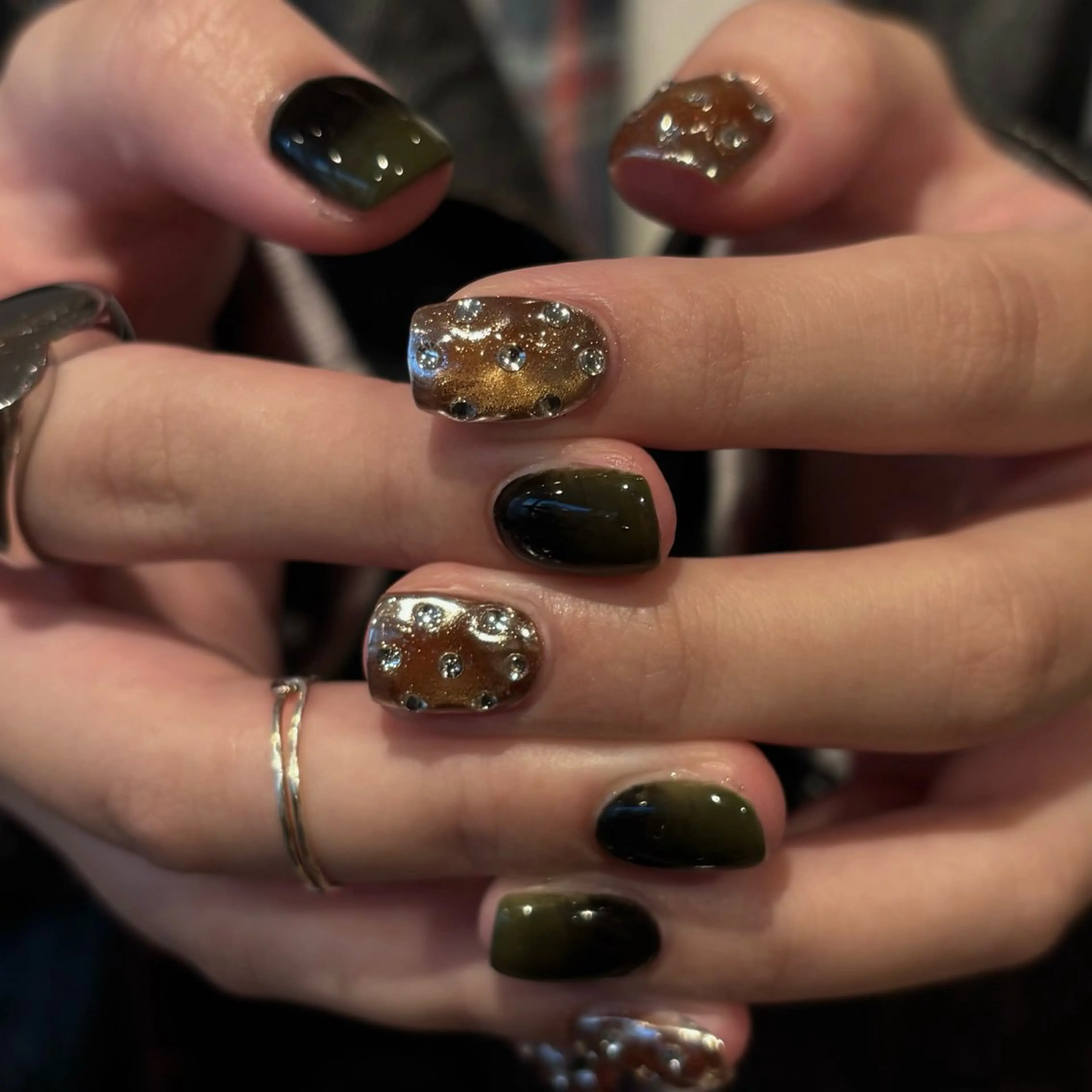 ネイル グラデーション キラキラネイル マグネットネイル ニュアンスネイル Bianca名駅店 安田のネイルデザイン