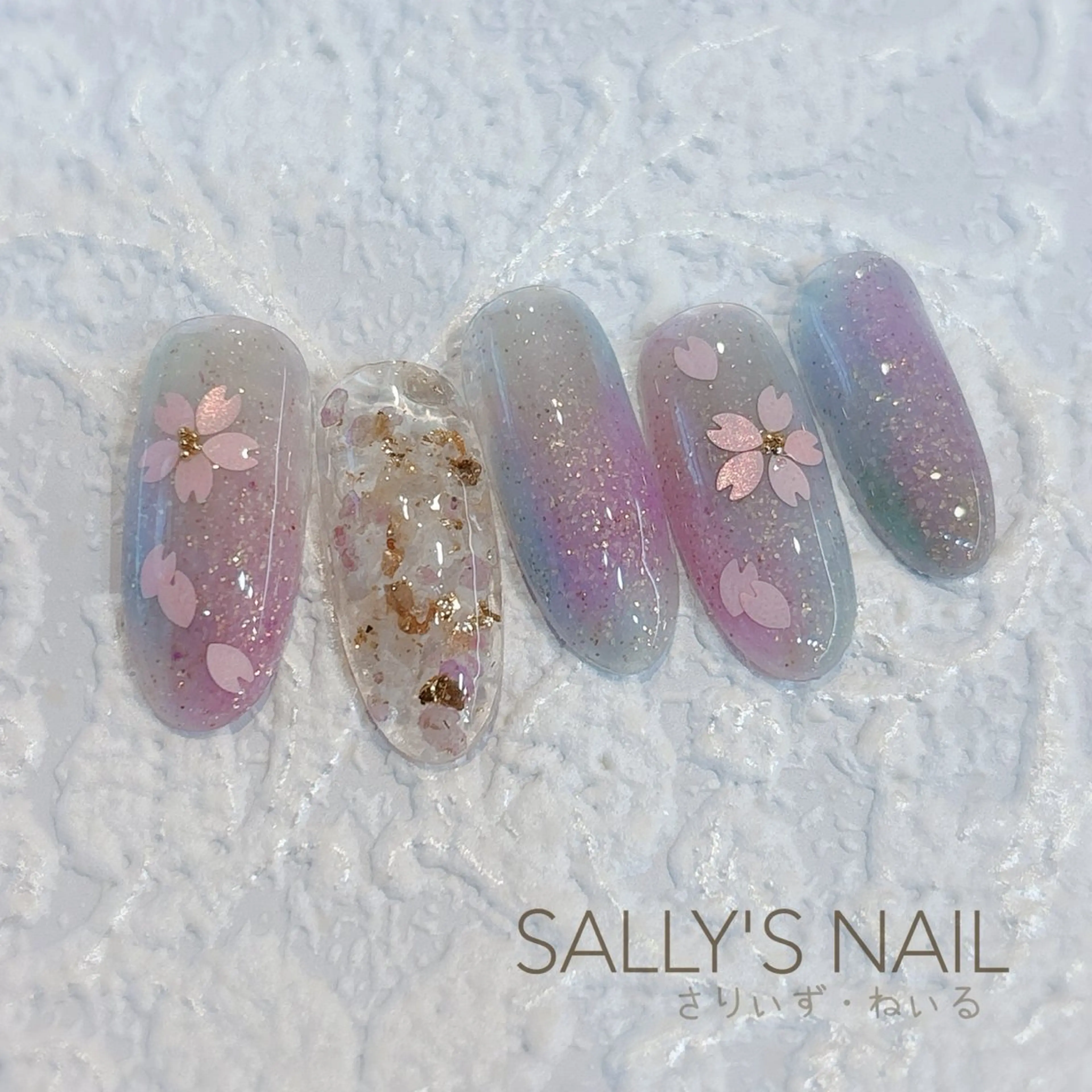 ネイル 桜ネイル グラデーション キラキラネイル 野村 リサのネイルデザイン