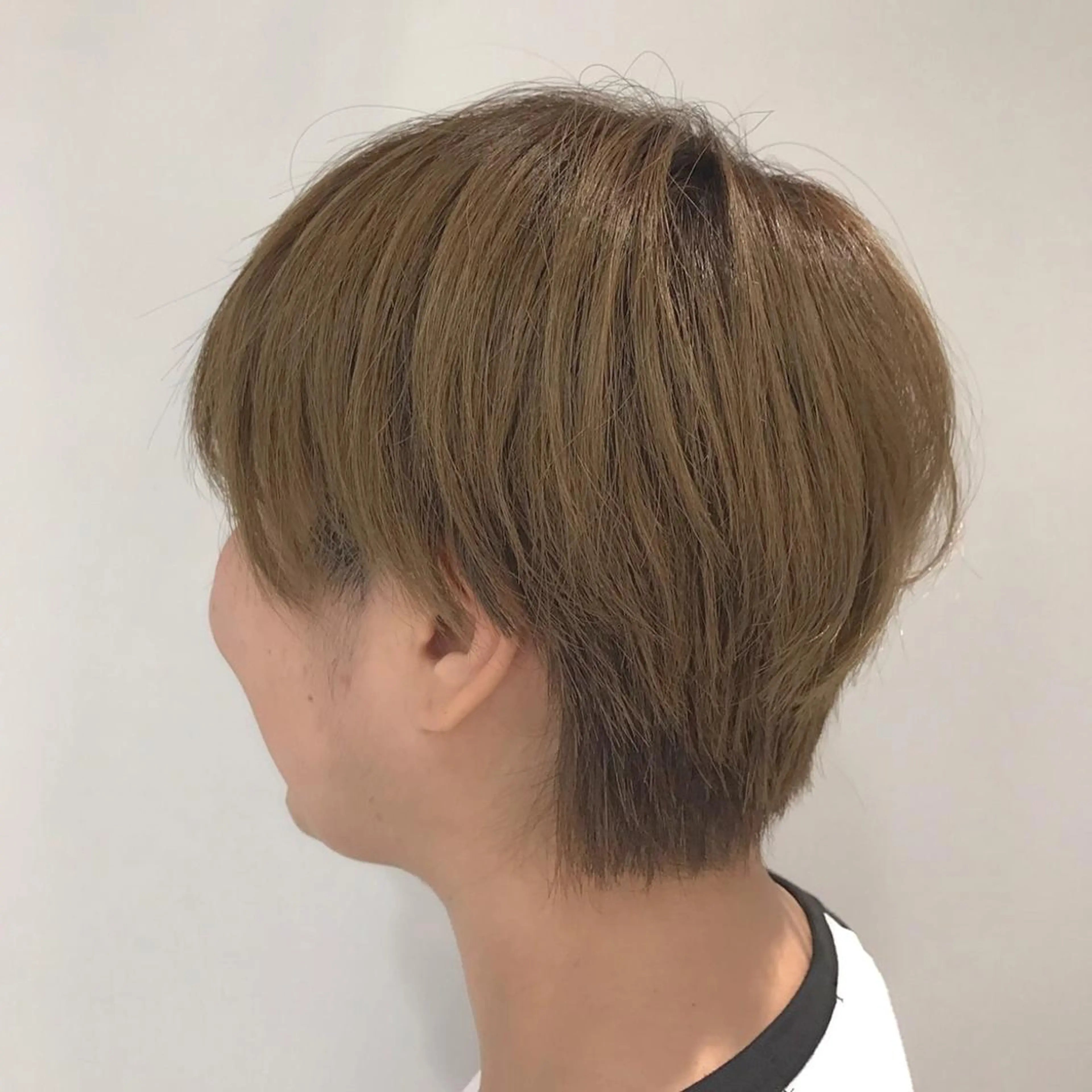 ショート ベリーショート 江原 彩華のヘアスタイル