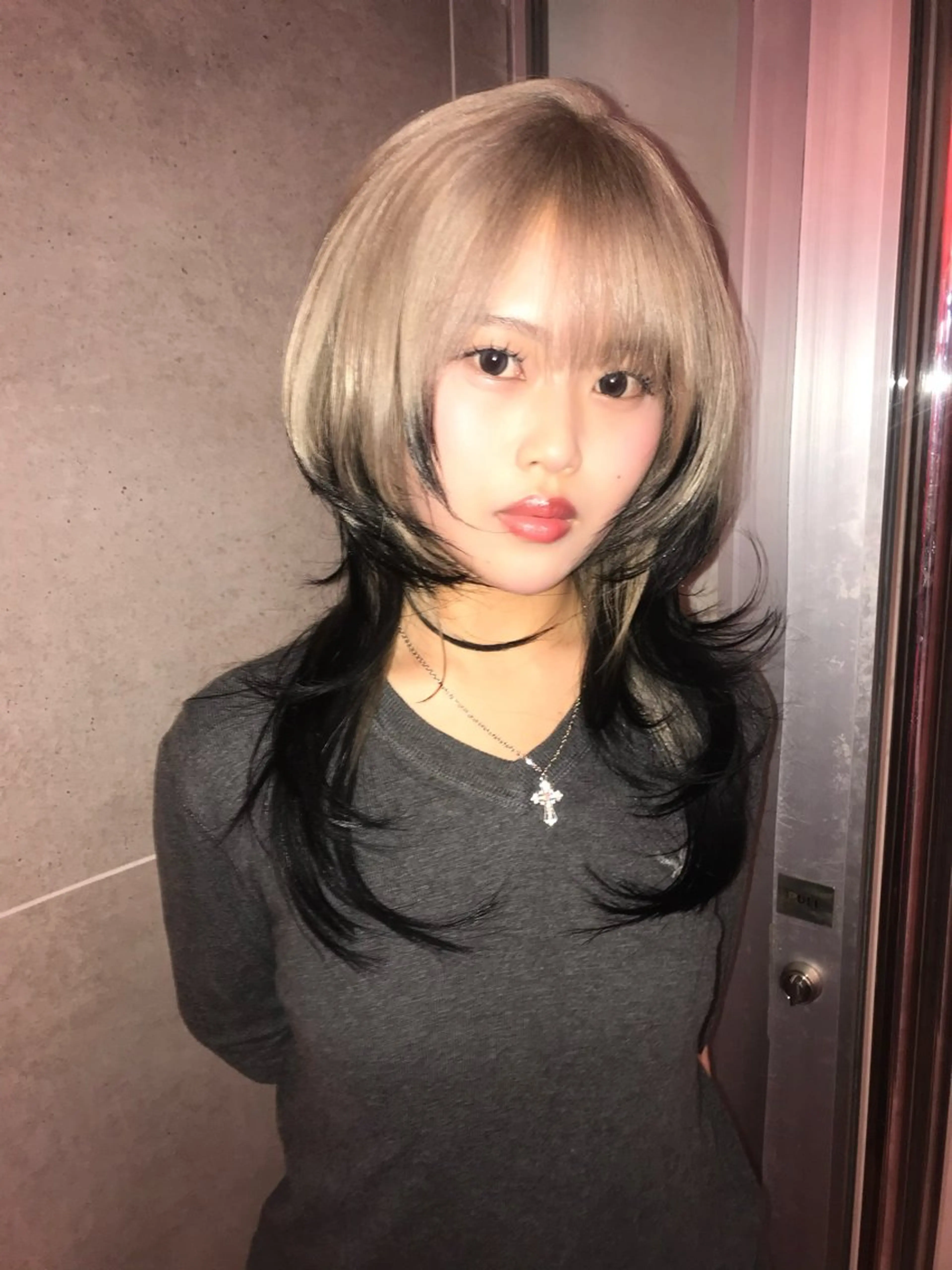 ロング カラー ヘアカラー トリートメント ヘアセット HARUNA/原宿/ デザイン/ハイトーンのヘアスタイル