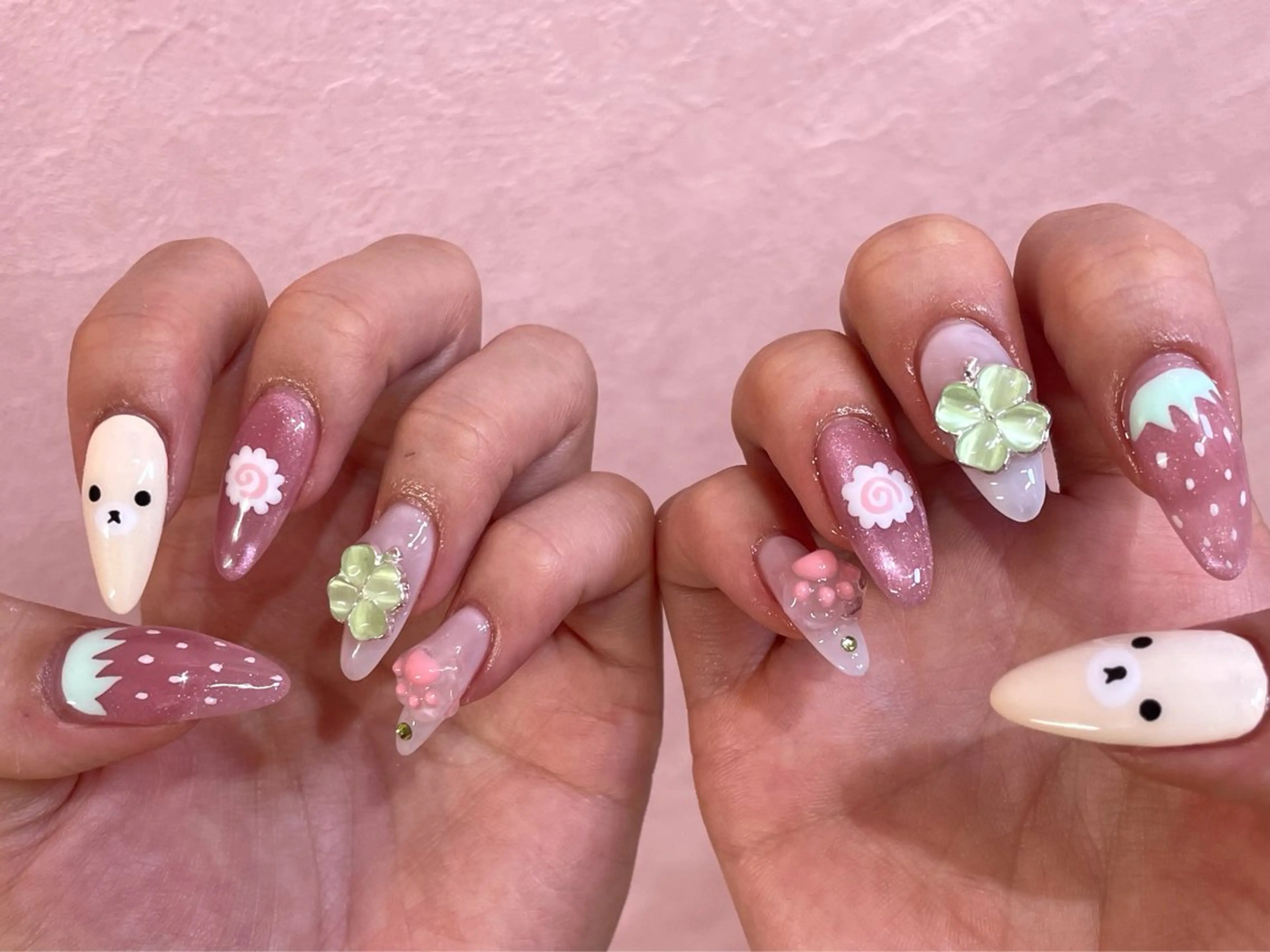 ネイル ハンドネイル ハンドケア DarkHoney 池袋店のネイルデザイン