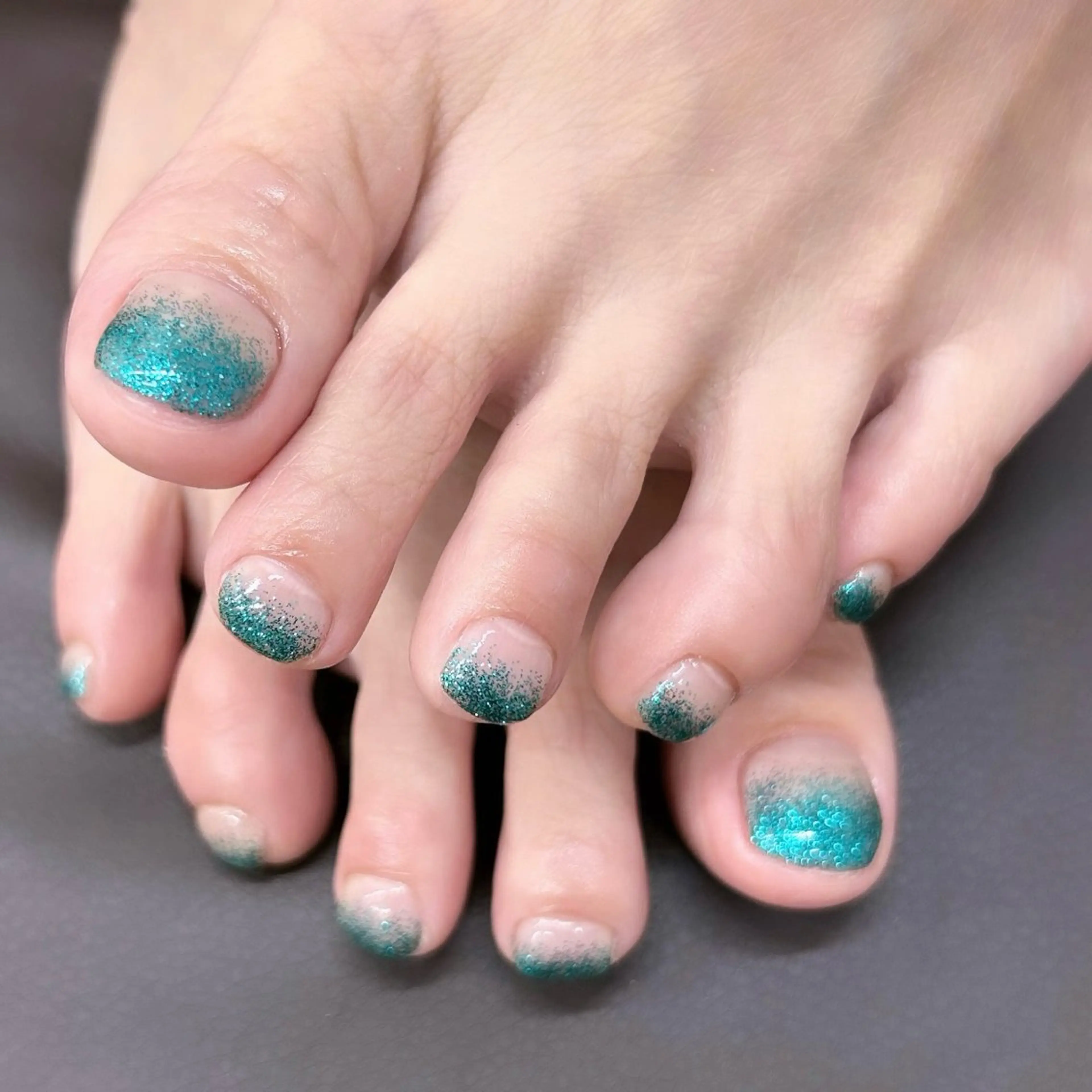 ネイル グラデーション ラメ(グリッター) ラメグラデーション 狭間 GRANBEAUTYのネイルデザイン