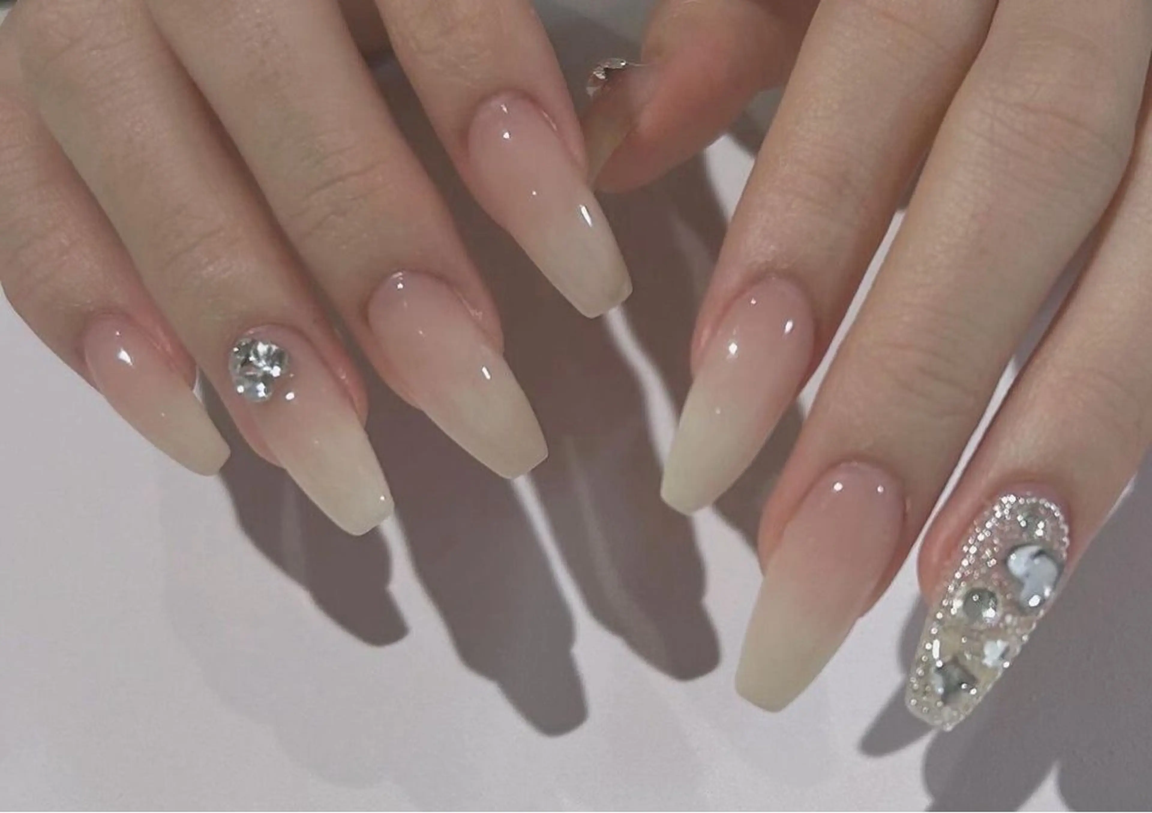 ネイル 韓国ネイル 持ち込み ネイルチップ ハンドネイル EMI ANA.CHUOのネイルデザイン