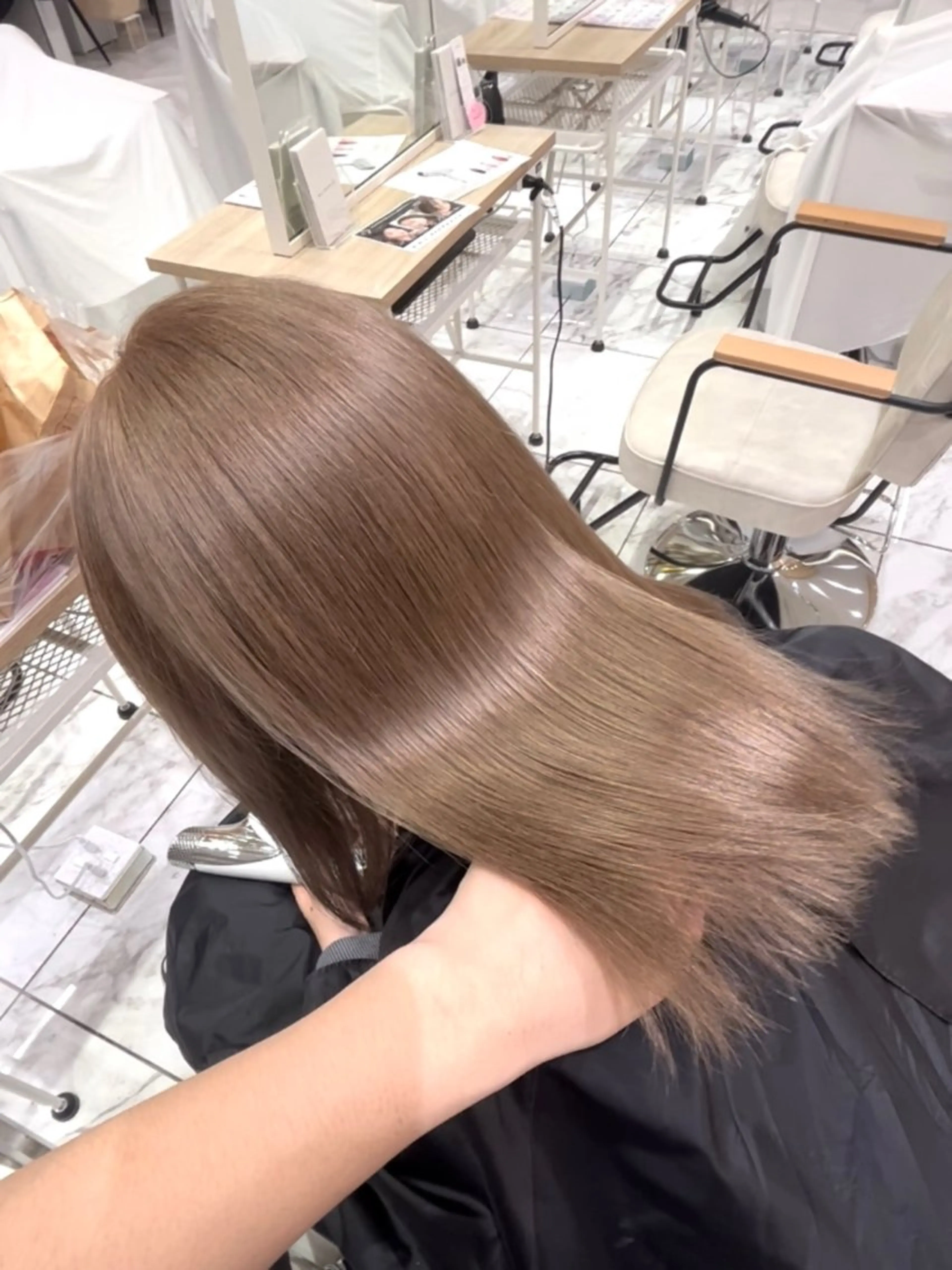 セミロング カラー カット ヘアカラー トリートメント 🥇メンズパーマ /縮毛矯正/木村神心のヘアスタイル