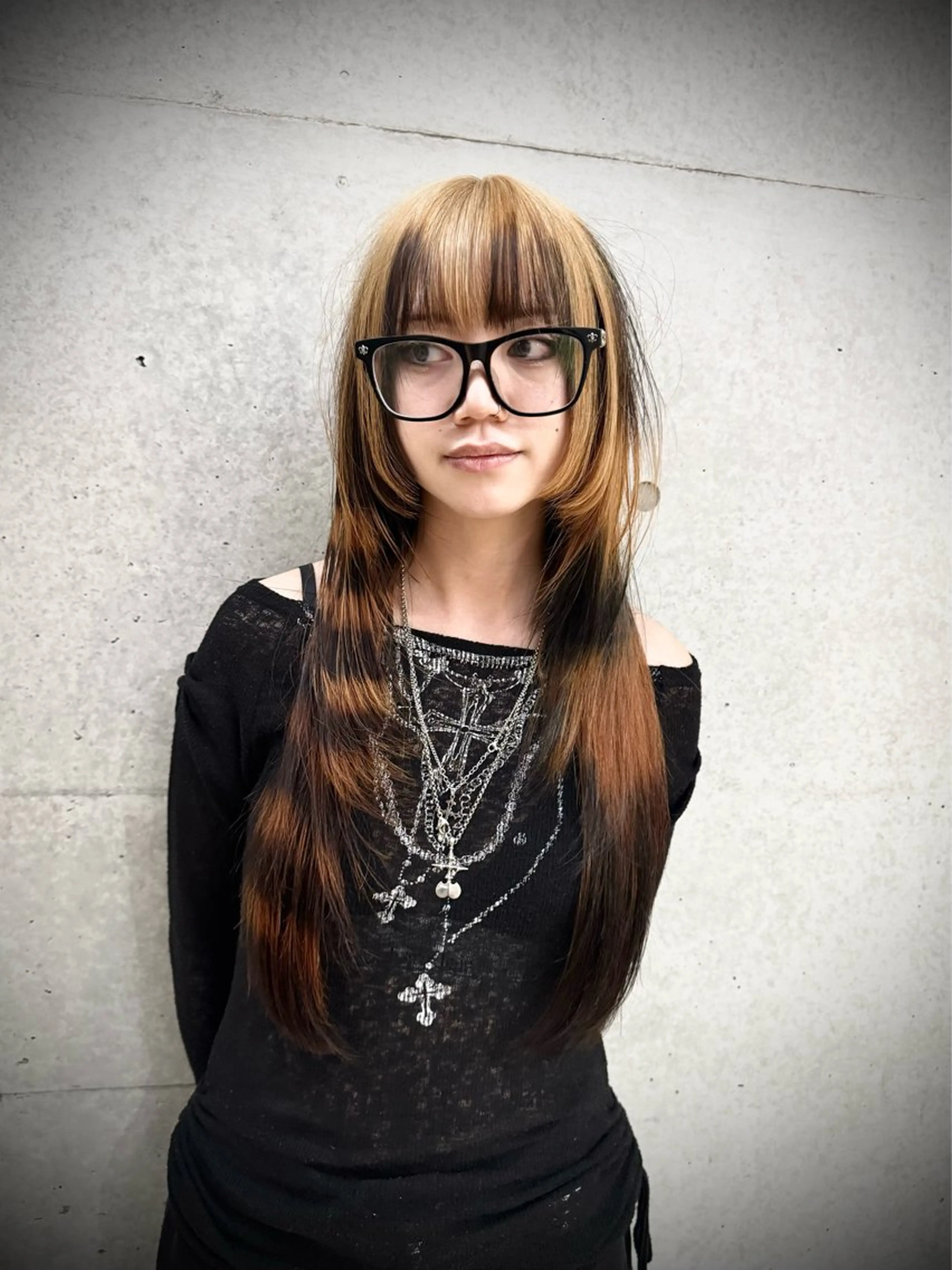 ロング カラー カット ヘアカラー トリートメント デザインカラー⭐︎★ 🐆hyo🐆のヘアスタイル