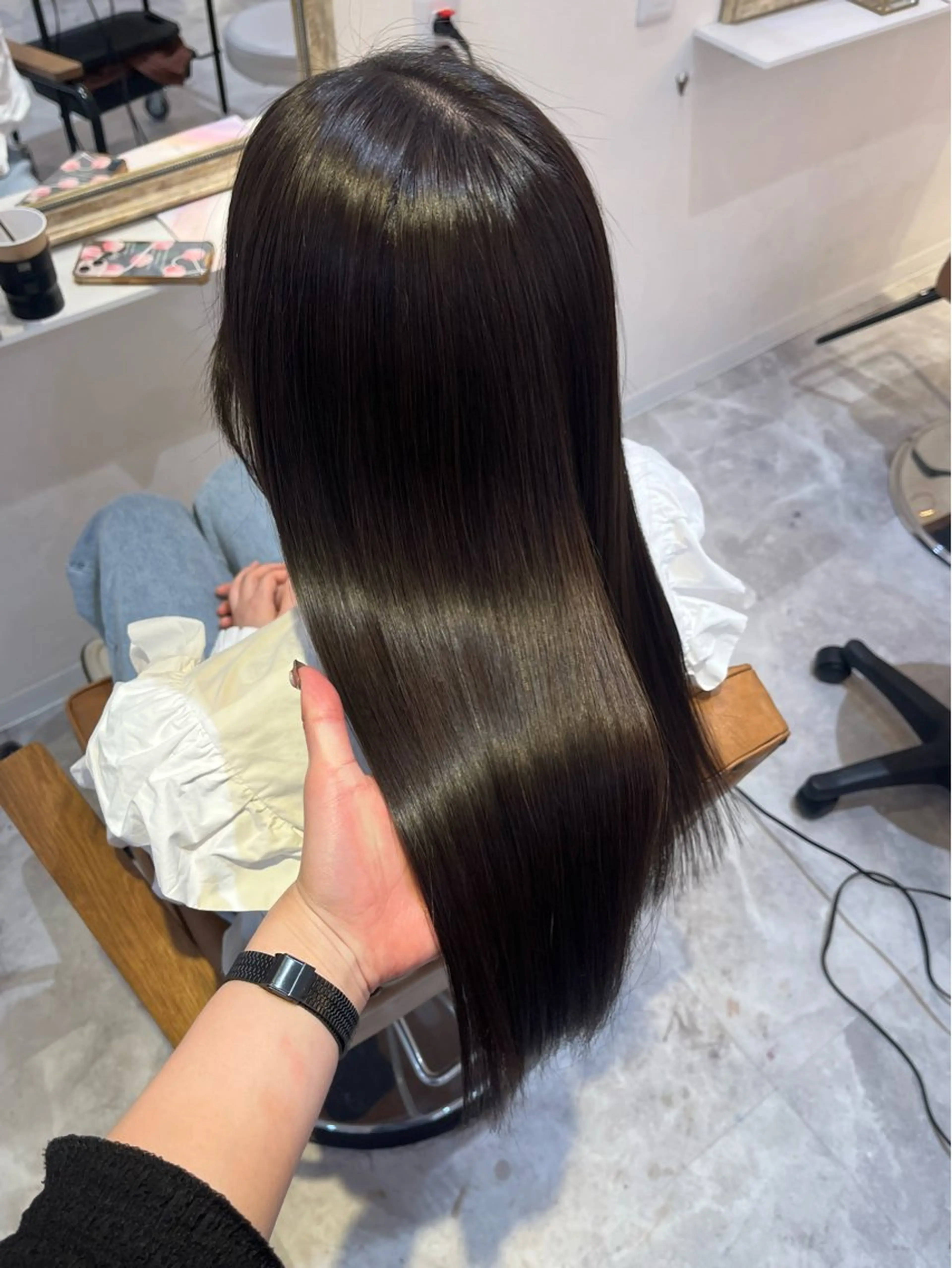 【最新ケアメニュー🌟】バイカルテトリートメント + 超音波アイロン🫧（シャンプーブロー込み）の写真