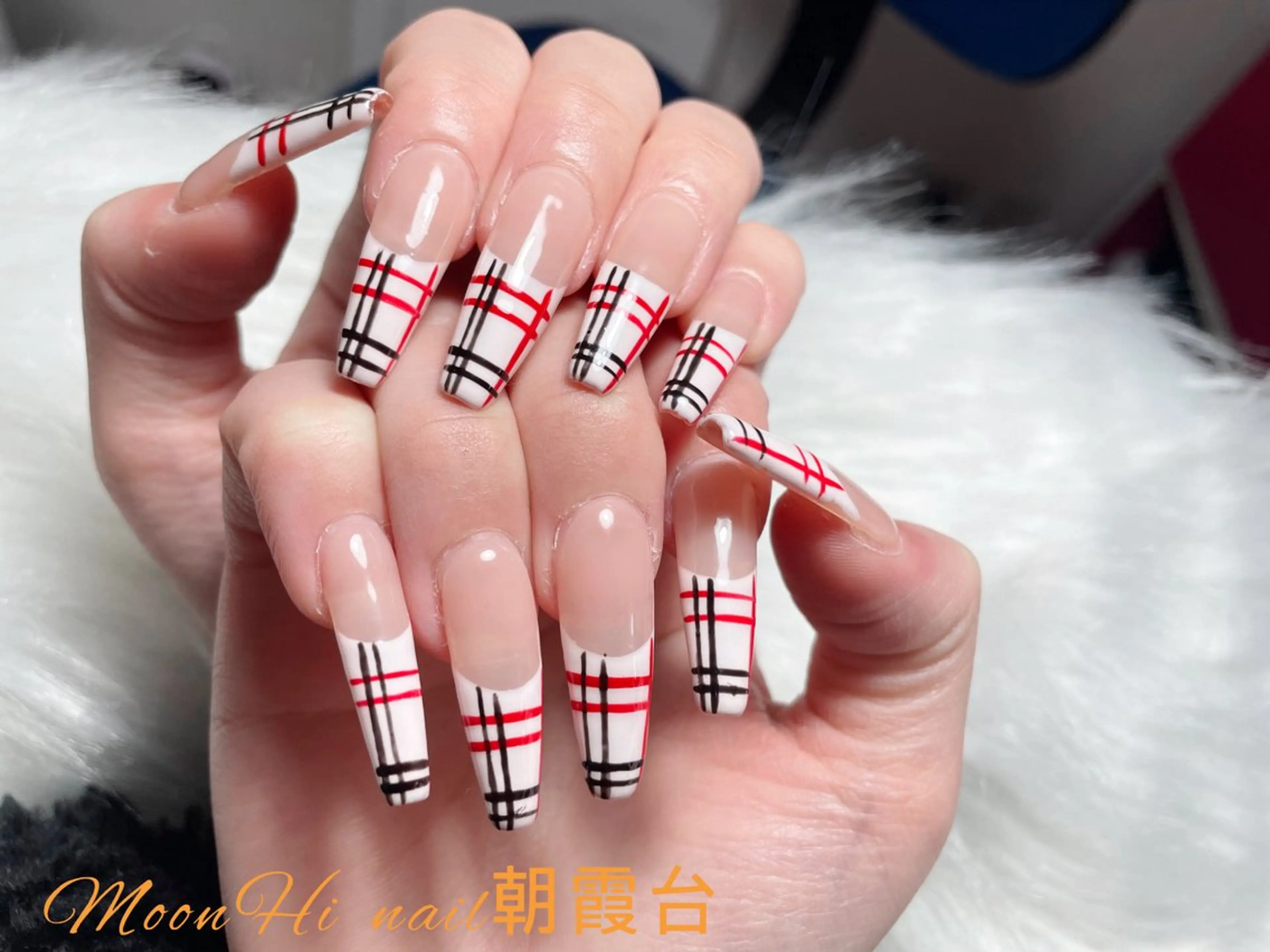 ネイル MoonHi Nail Salon所属・MoonHi Nail 朝霞台のネイルデザイン
