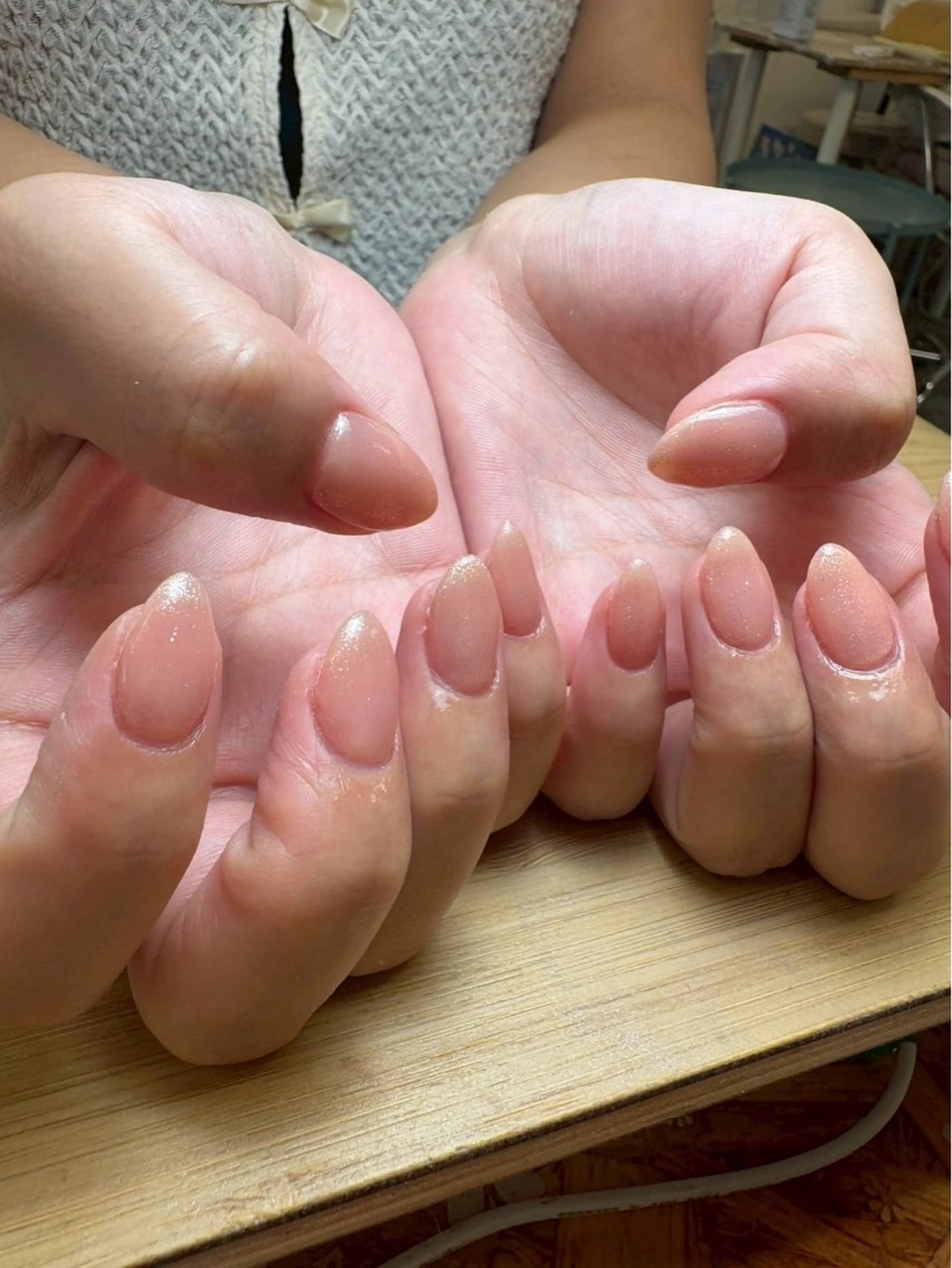 ネイル ハンドネイル VIVA NAIL所属・自爪を傷つけない フィルイン3500円のネイルデザイン