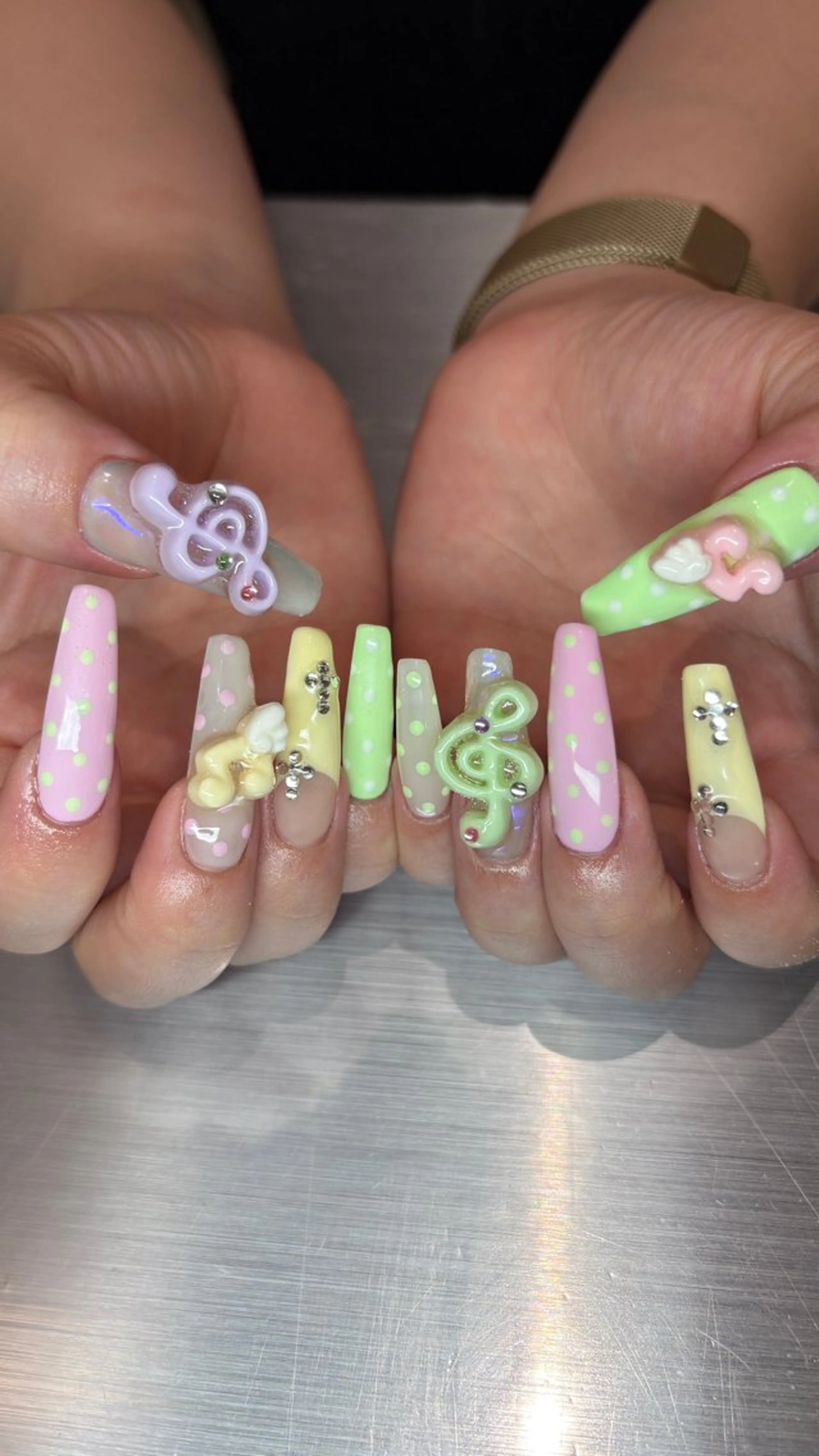 ネイル ハンドネイル 👽個性派ネイル🎀 komachiのマツエク・マツパデザイン