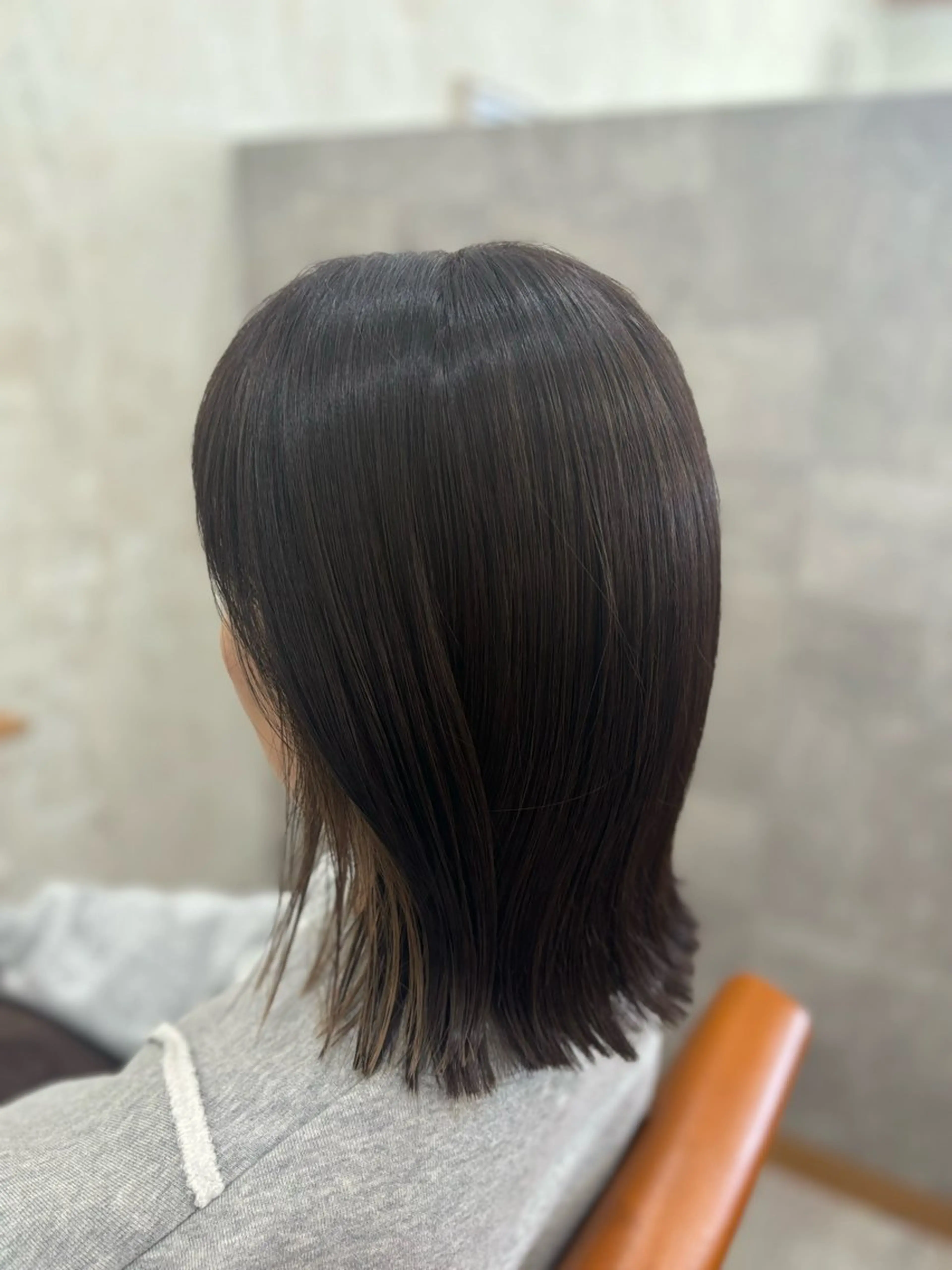 ミディアム カラー 切りっぱなしボブ インナーカラー ボブ iru【イル】所属・Misaki ミサキのヘアスタイル