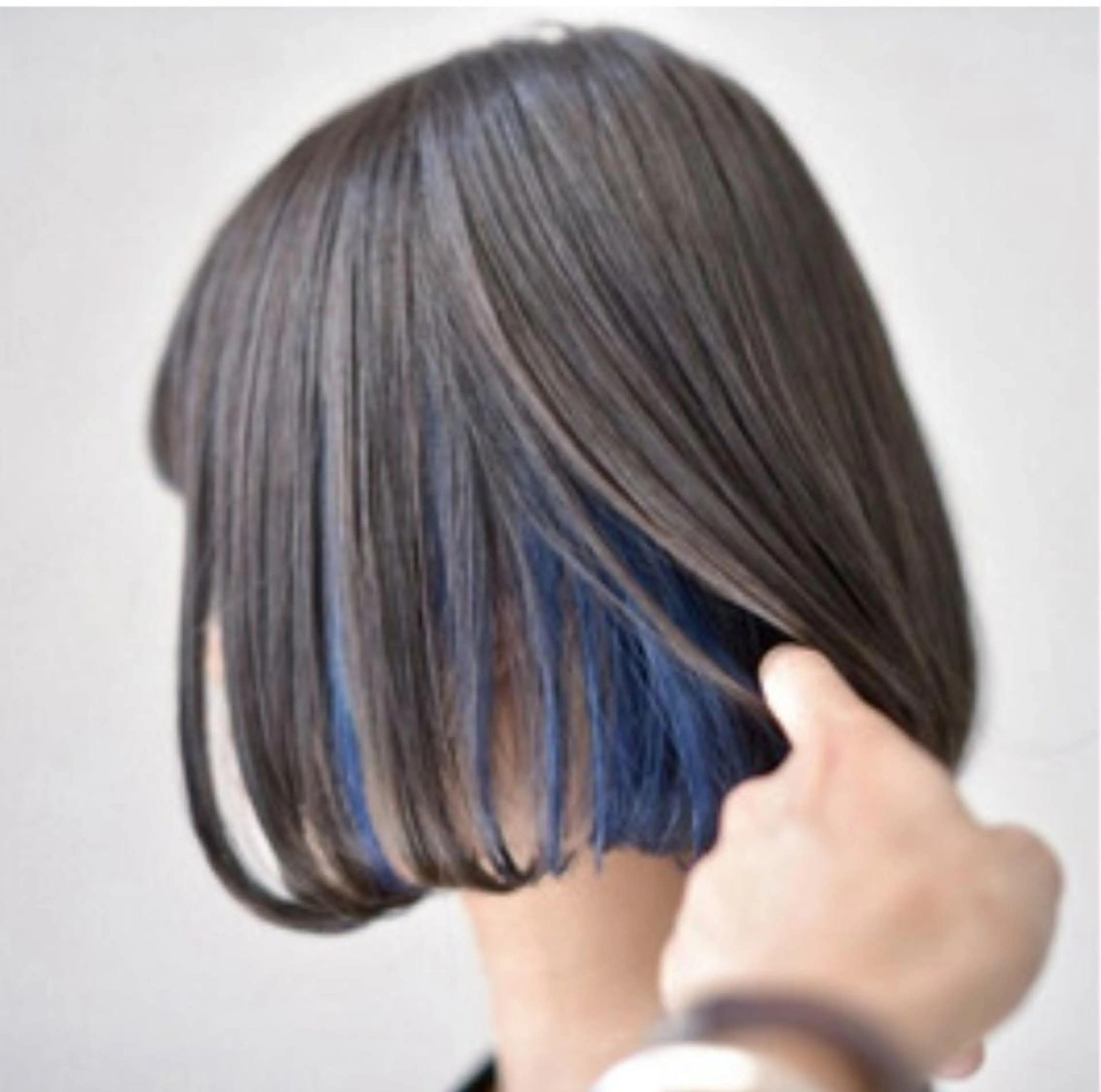 カラー ショート 藤田 義剛のヘアスタイル