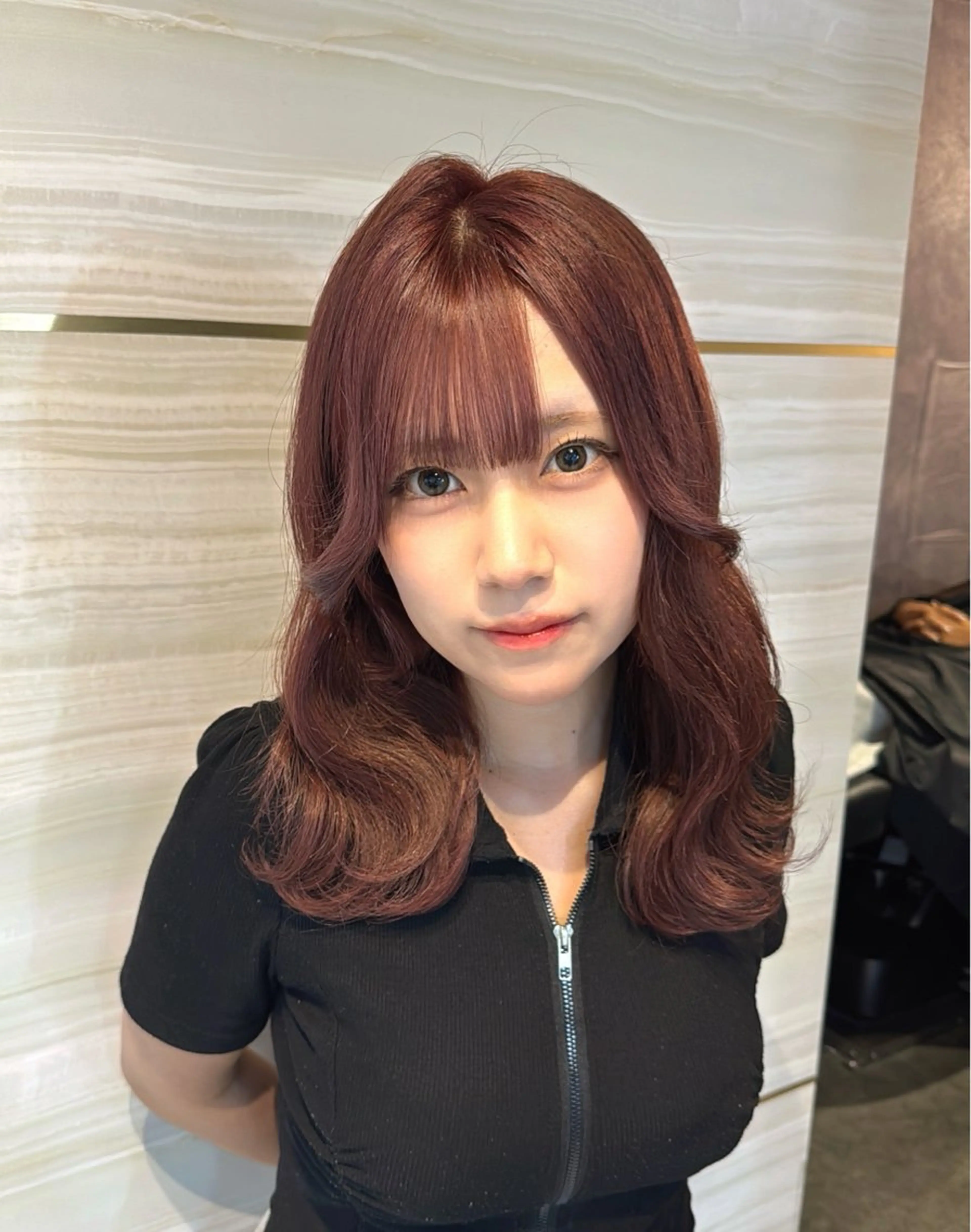 セミロング カラー ヘアカラー 🩶mana🩶艶髪 /カラーオンカラーのヘアスタイル