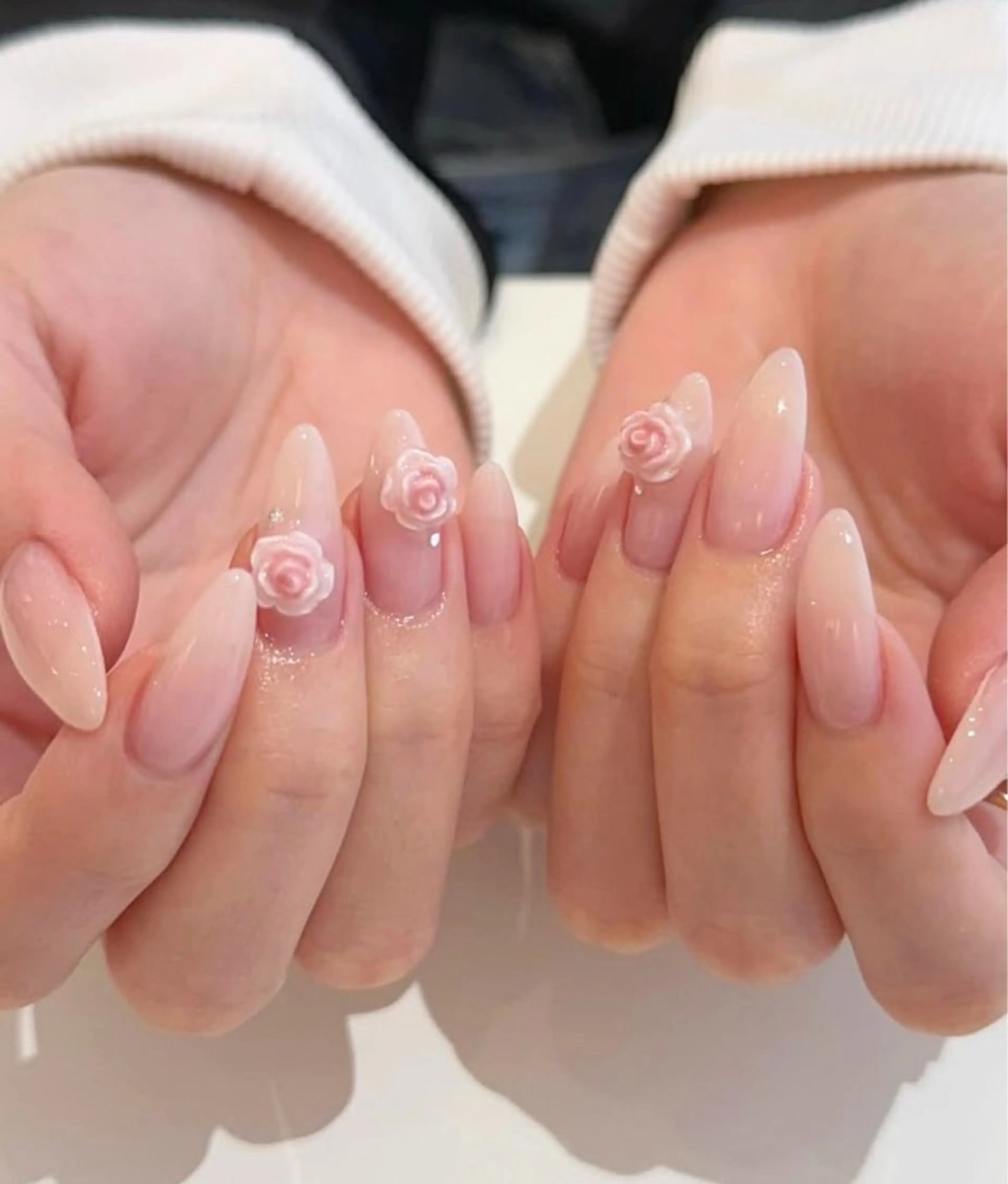 ネイル フレンチネイル グラデーション キラキラネイル 韓国ネイル マグネットネイル ハンドネイル 🎀🎀YooLi Nail Salonのネイルデザイン