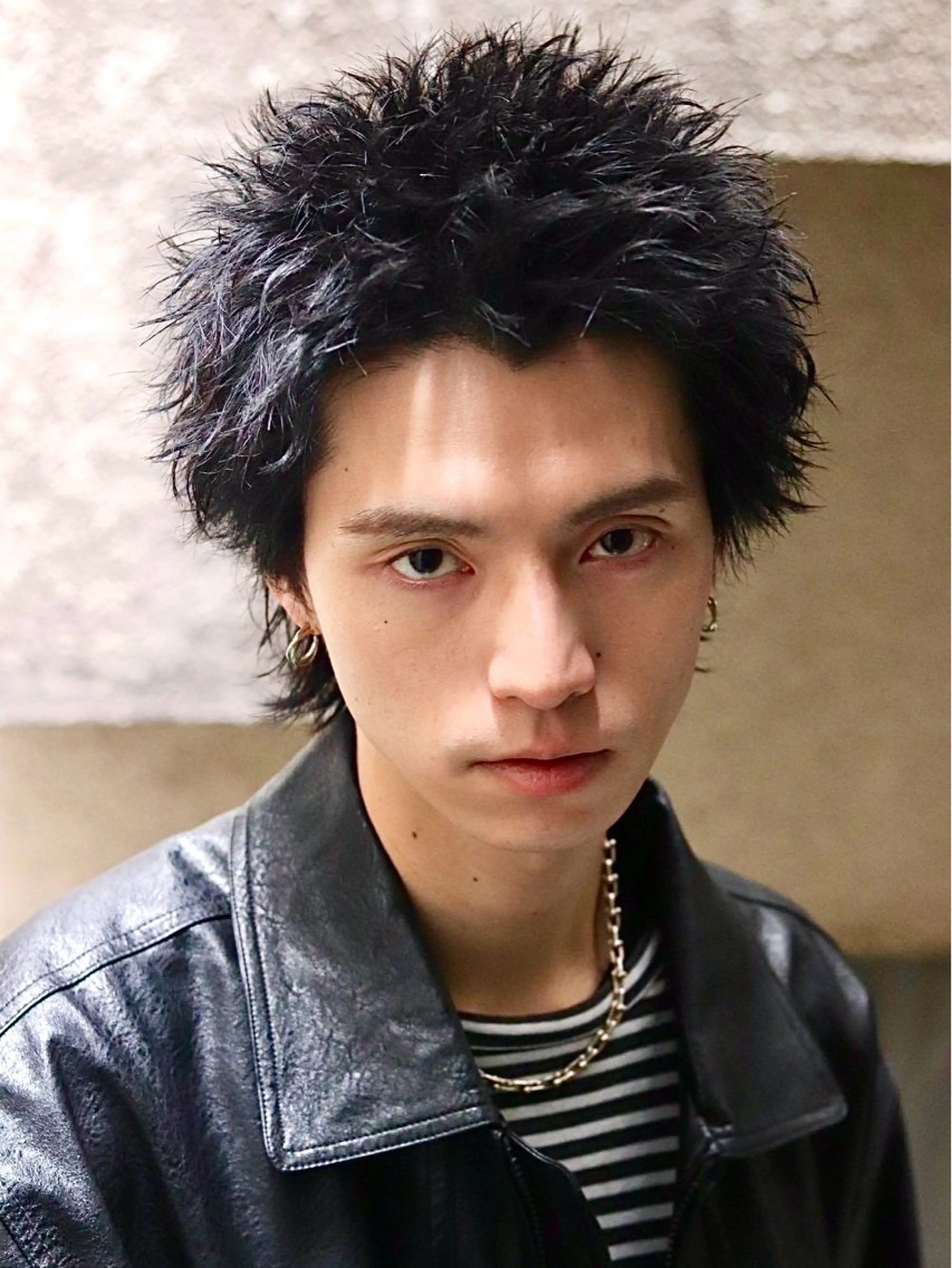 ショート メンズ メンズショート スパイキーショート ショートヘア カット トリートメント 【店長】メンズ職人 短髪　ハイトーン🔥のヘアスタイル