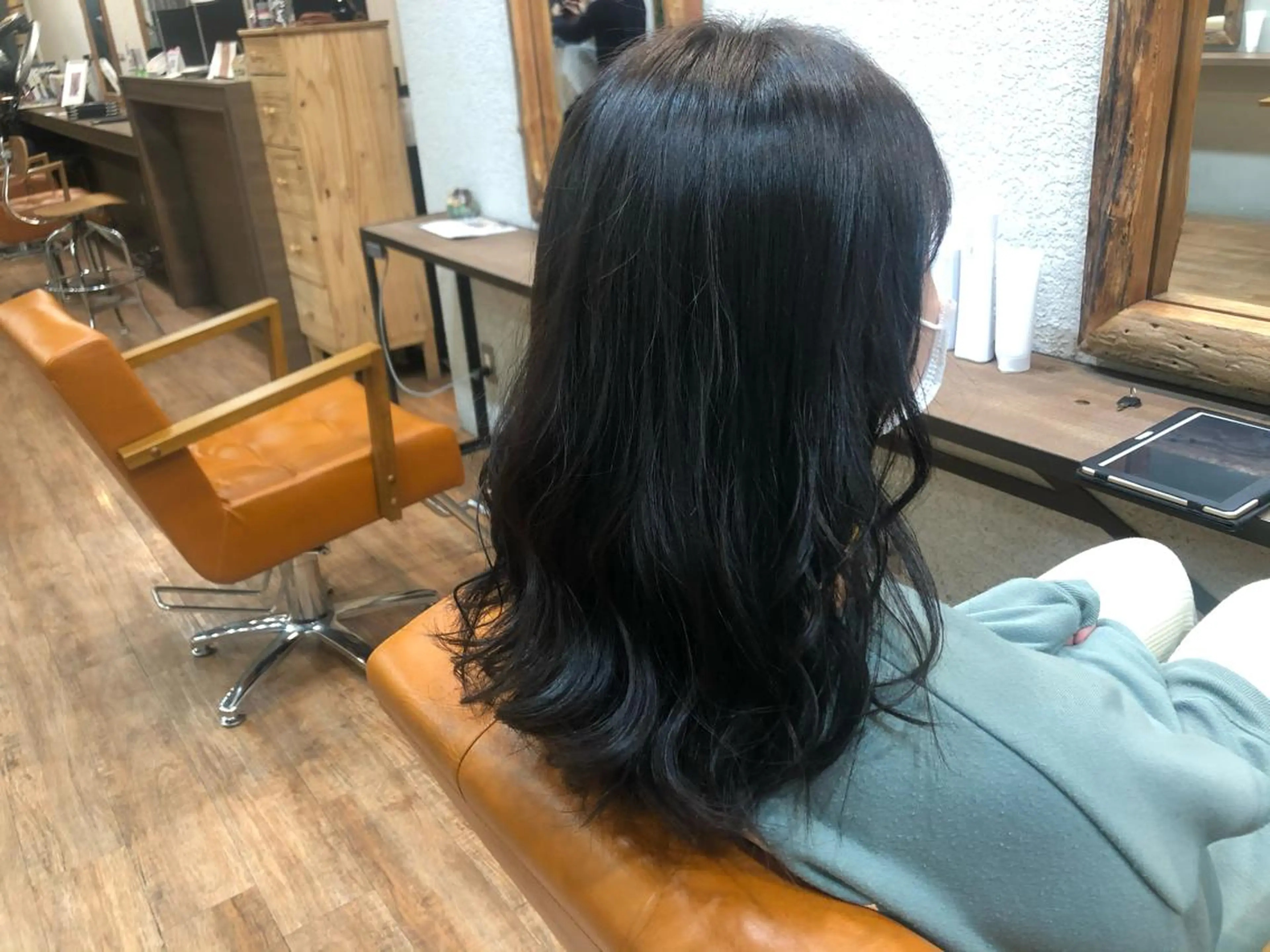 【平日限定】カット＋カラー＋炭酸ケア＋保湿Trの写真