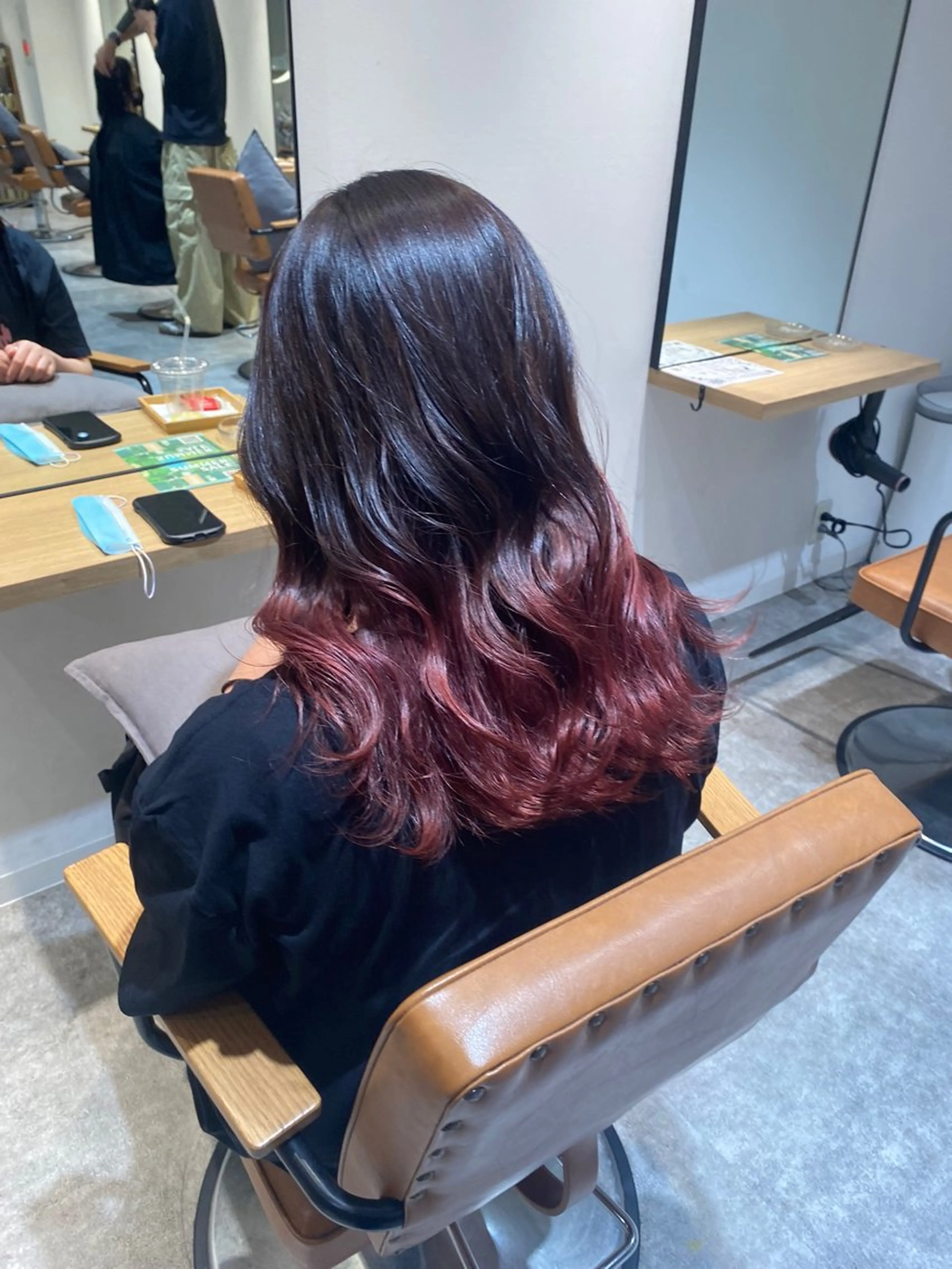 セミロング カラー デザインカラー グラデーションカラー ピンクカラー カット ヘアカラー オスズ 🎀´-のヘアスタイル