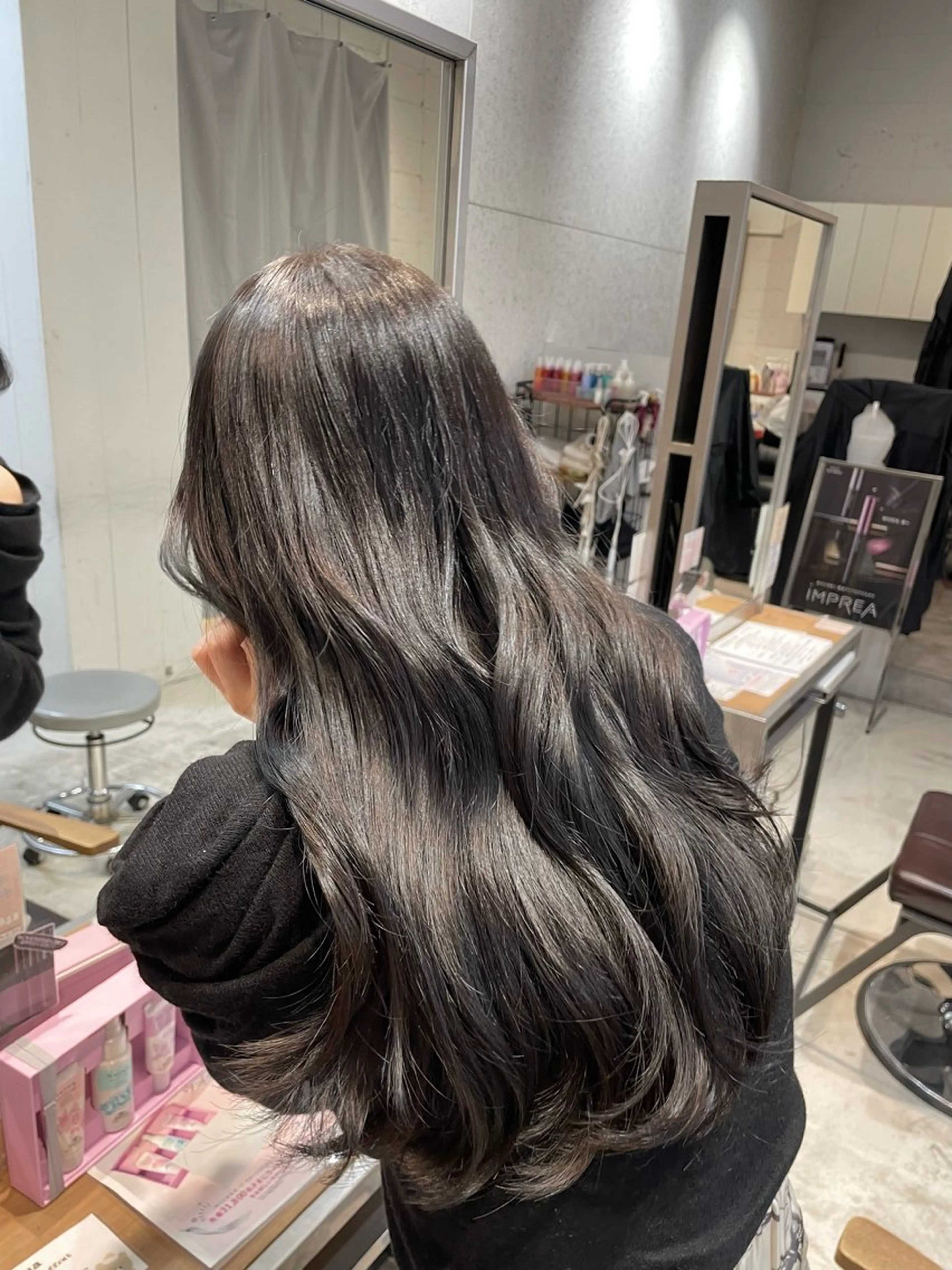 ロング カラー ロング NILLU塚本所属・ニルツカモト/ RINAのヘアスタイル