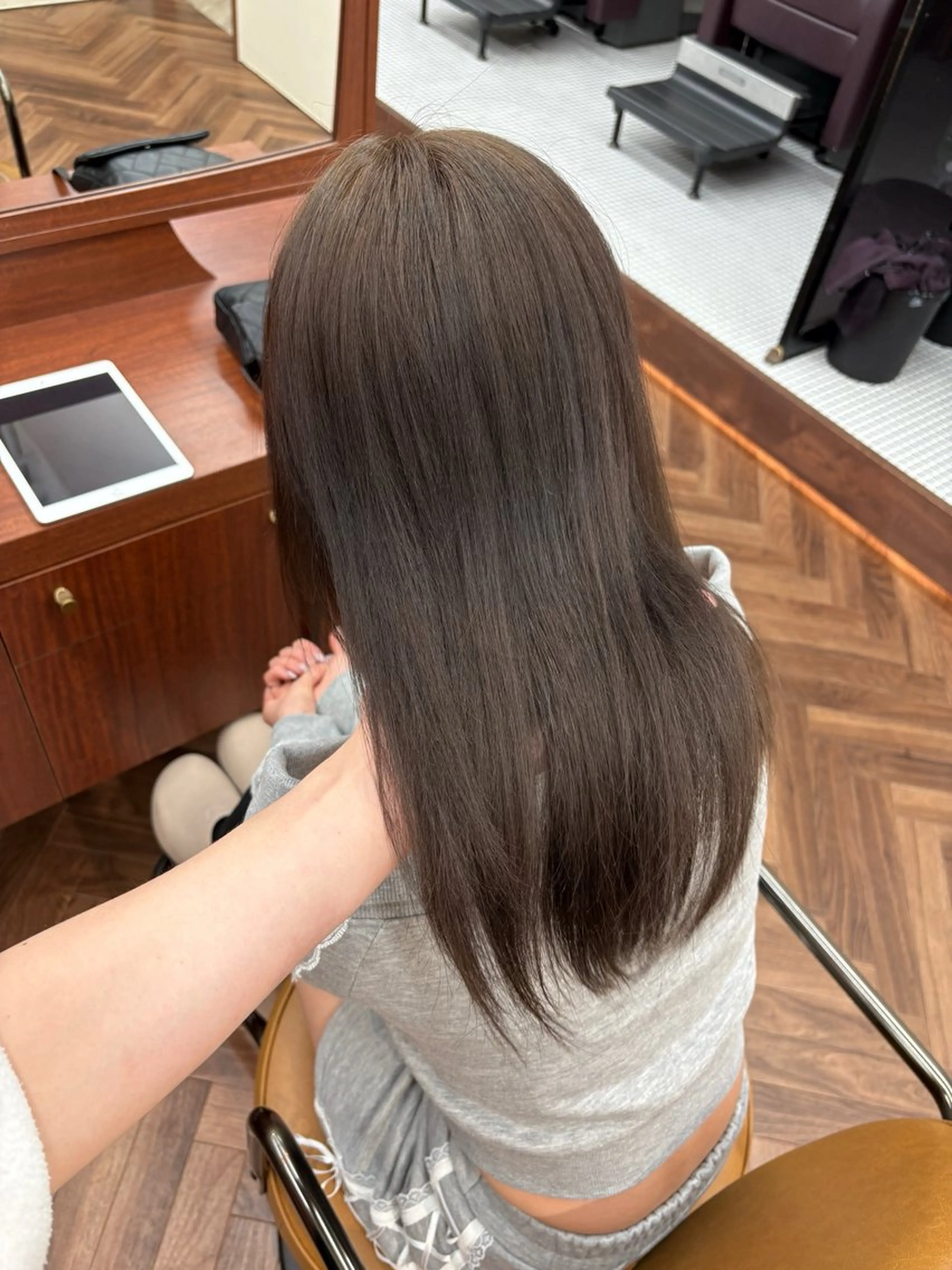 セミロング カラー Hina🫧透明感 カラー🫧のヘアスタイル