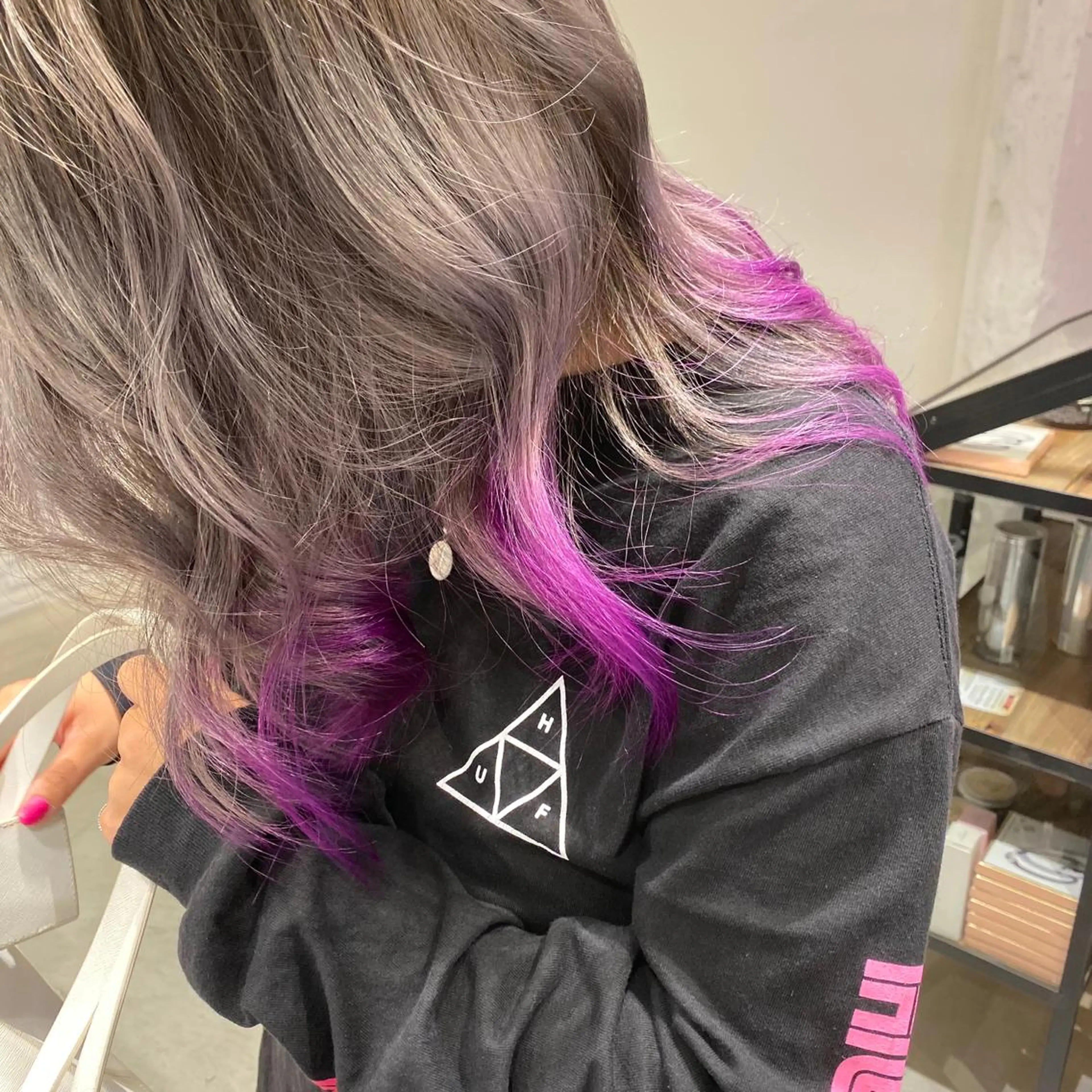 セミロング カラー ブリーチ ORIKA 美容室のヘアスタイル