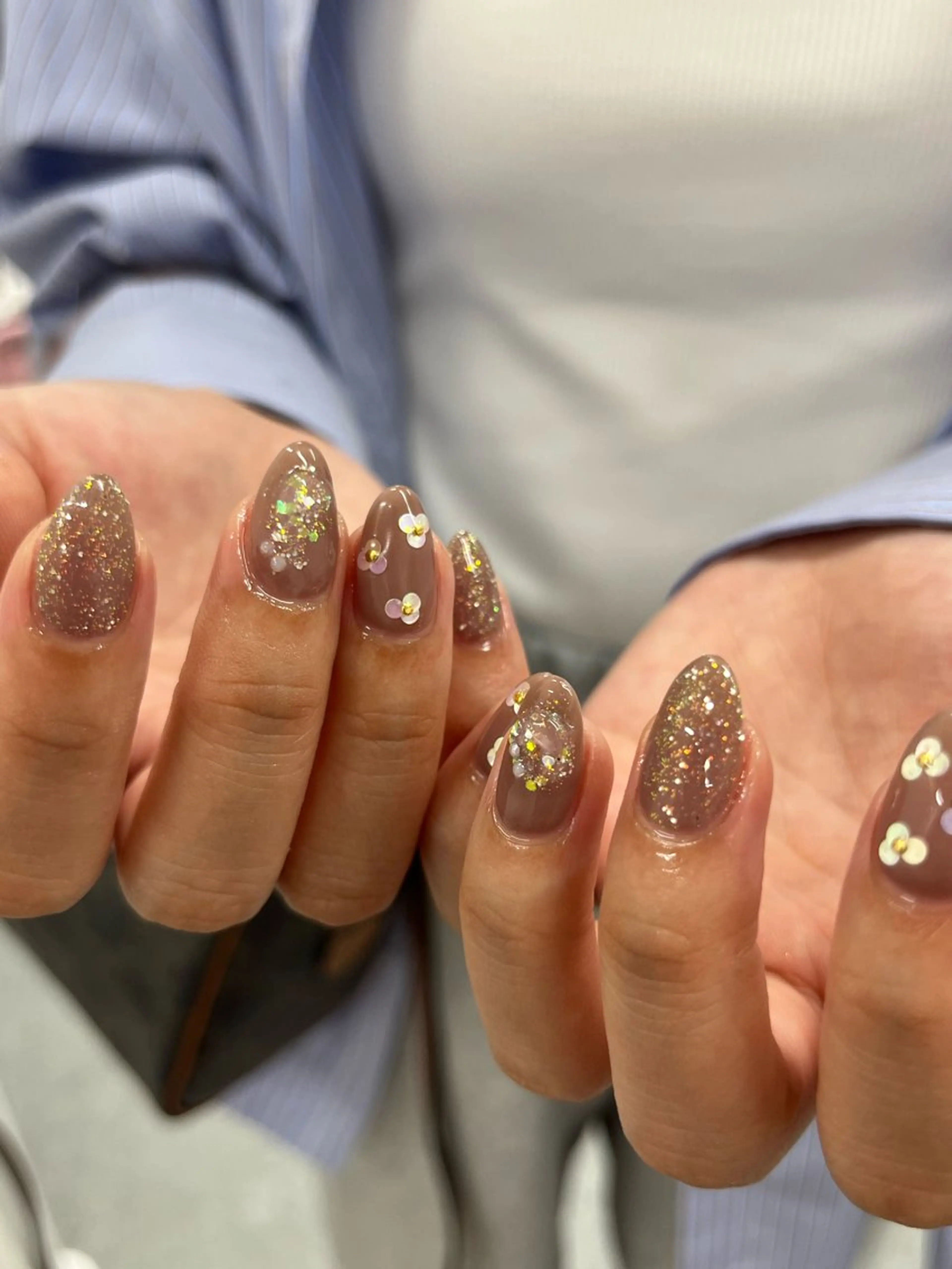 ミディアム múte所属・mute. amiのネイルデザイン