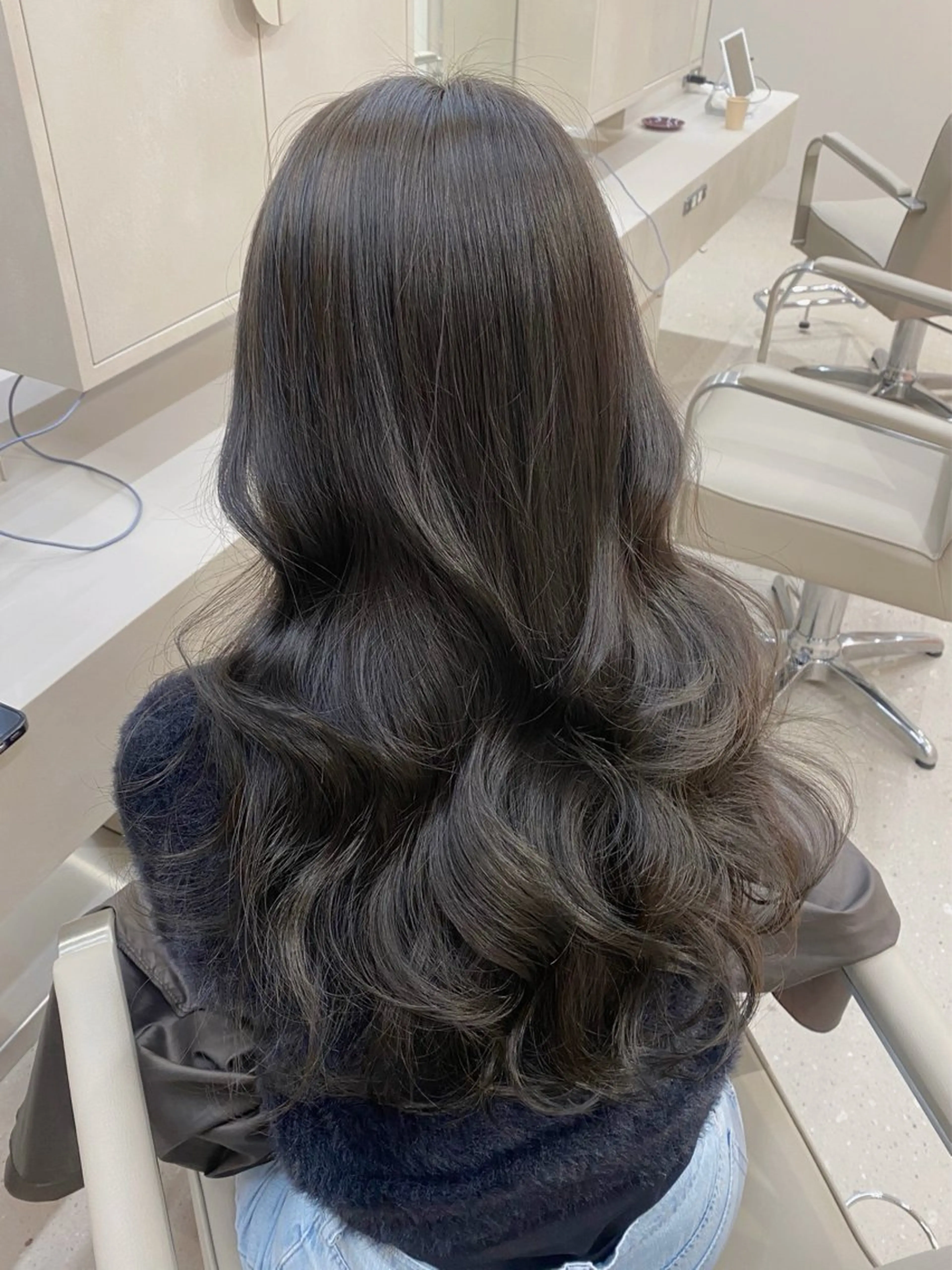 ロング カラー グレージュ オリーブグレージュ オリーブグレー ちえみ/ ボブ・ショート募集中のヘアスタイル