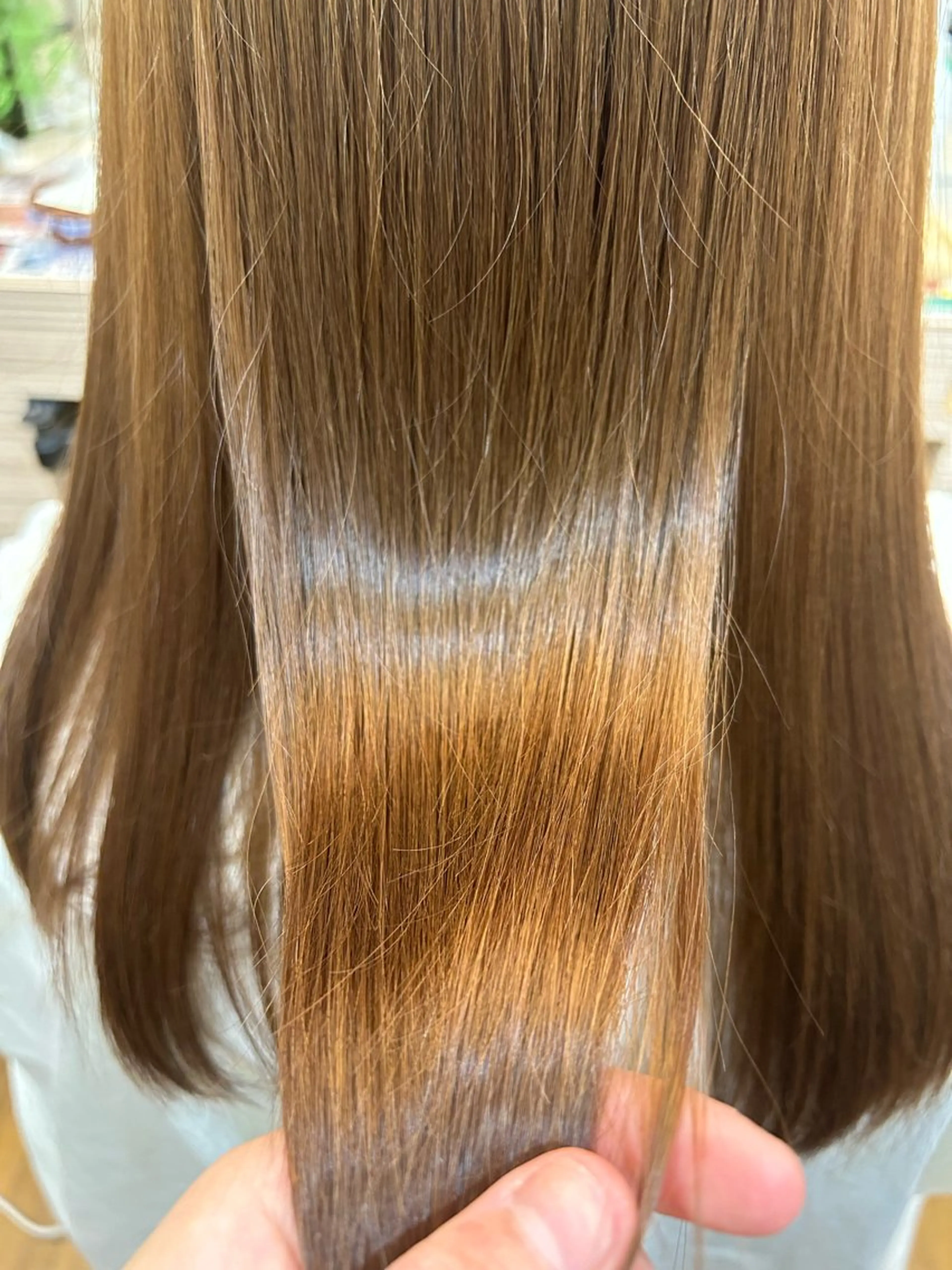 ロング カット ヘアカラー トリートメント 最新ケアカラー 髪質改善YUTOのヘアスタイル